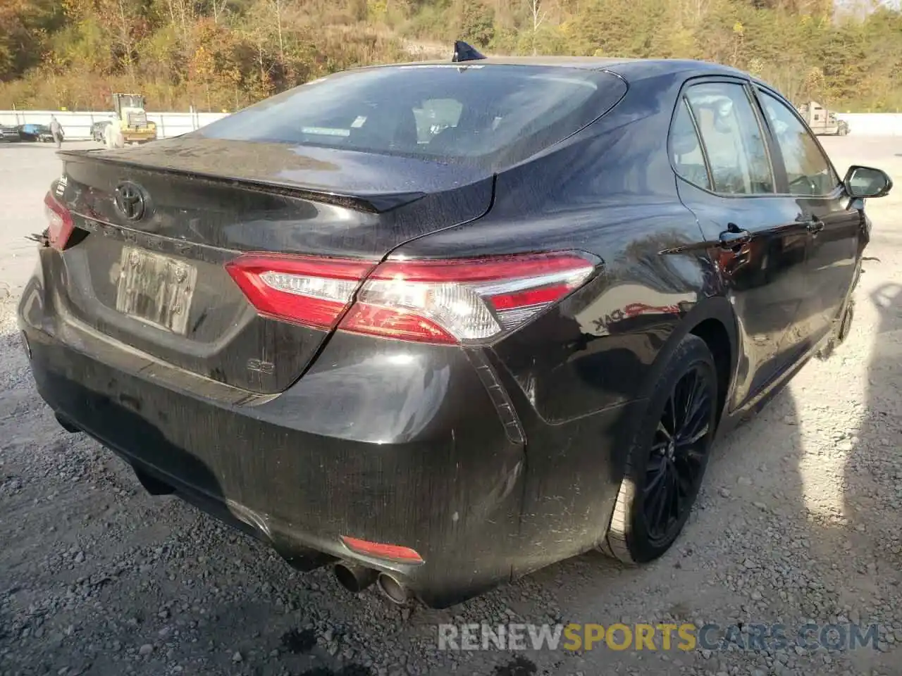 4 Photograph of a damaged car 4T1G11AK6LU339260 TOYOTA CAMRY 2020