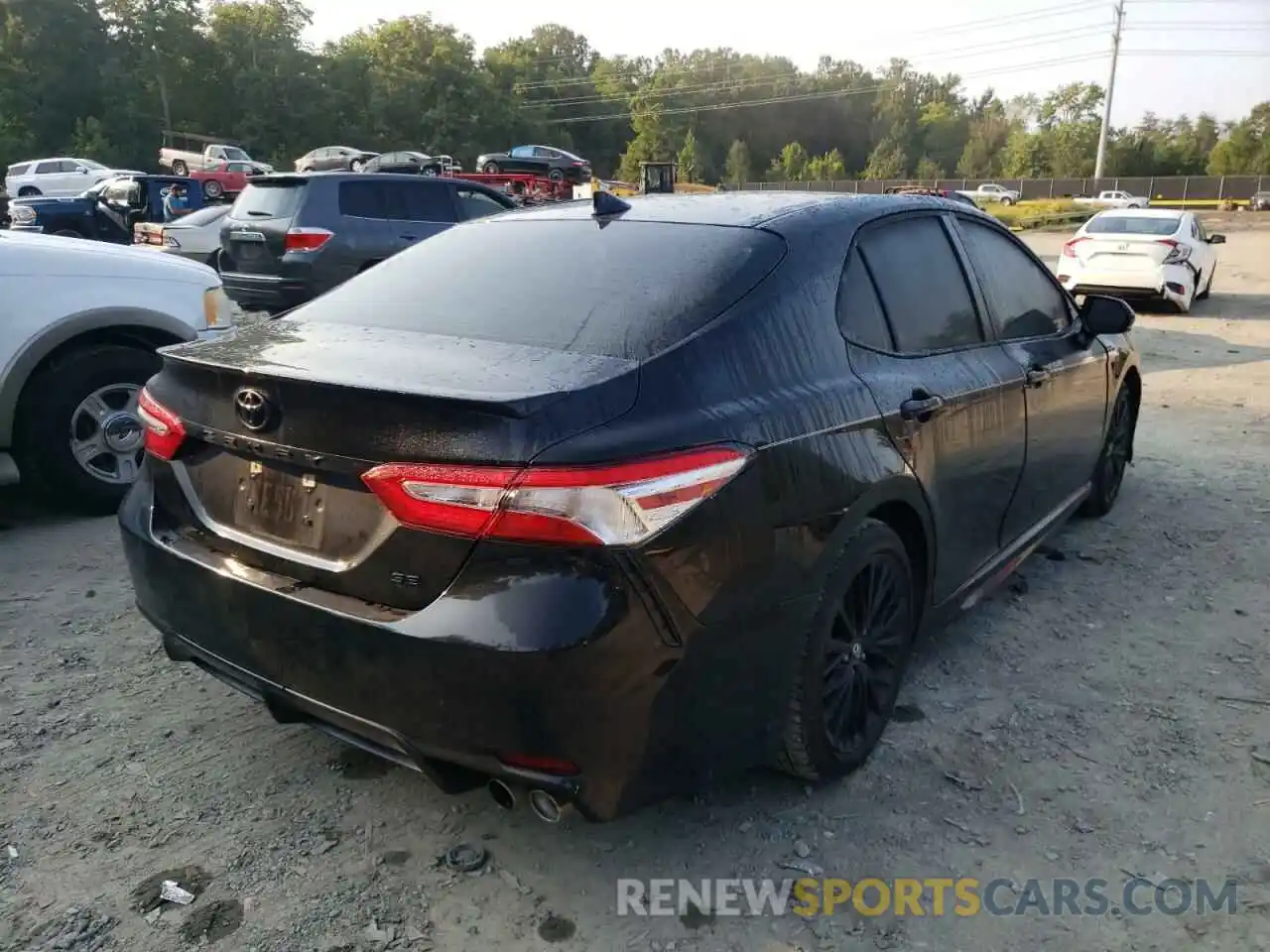 4 Photograph of a damaged car 4T1G11AK6LU341011 TOYOTA CAMRY 2020