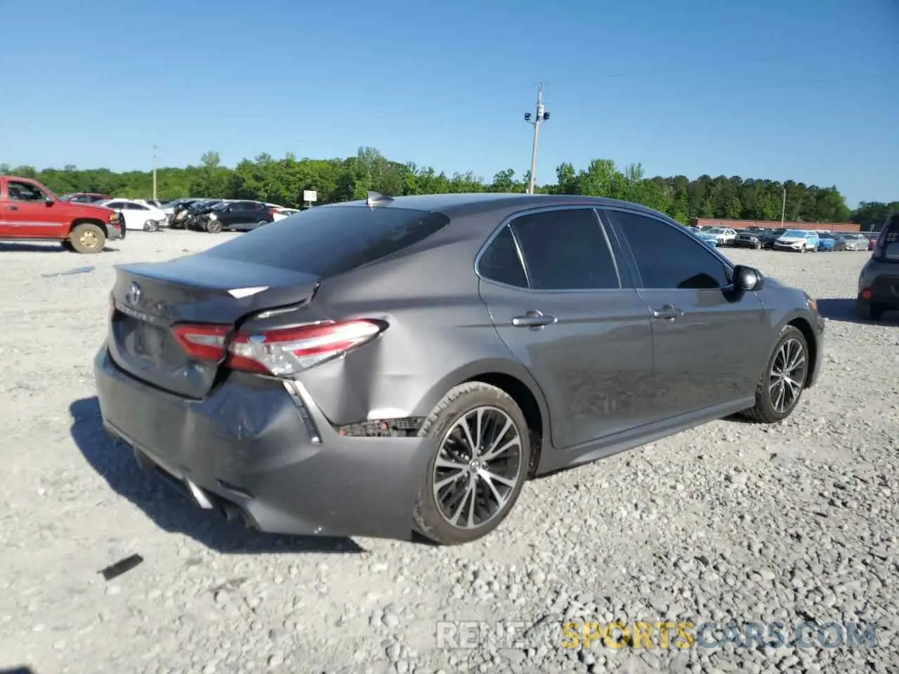 3 Photograph of a damaged car 4T1G11AK6LU345253 TOYOTA CAMRY 2020