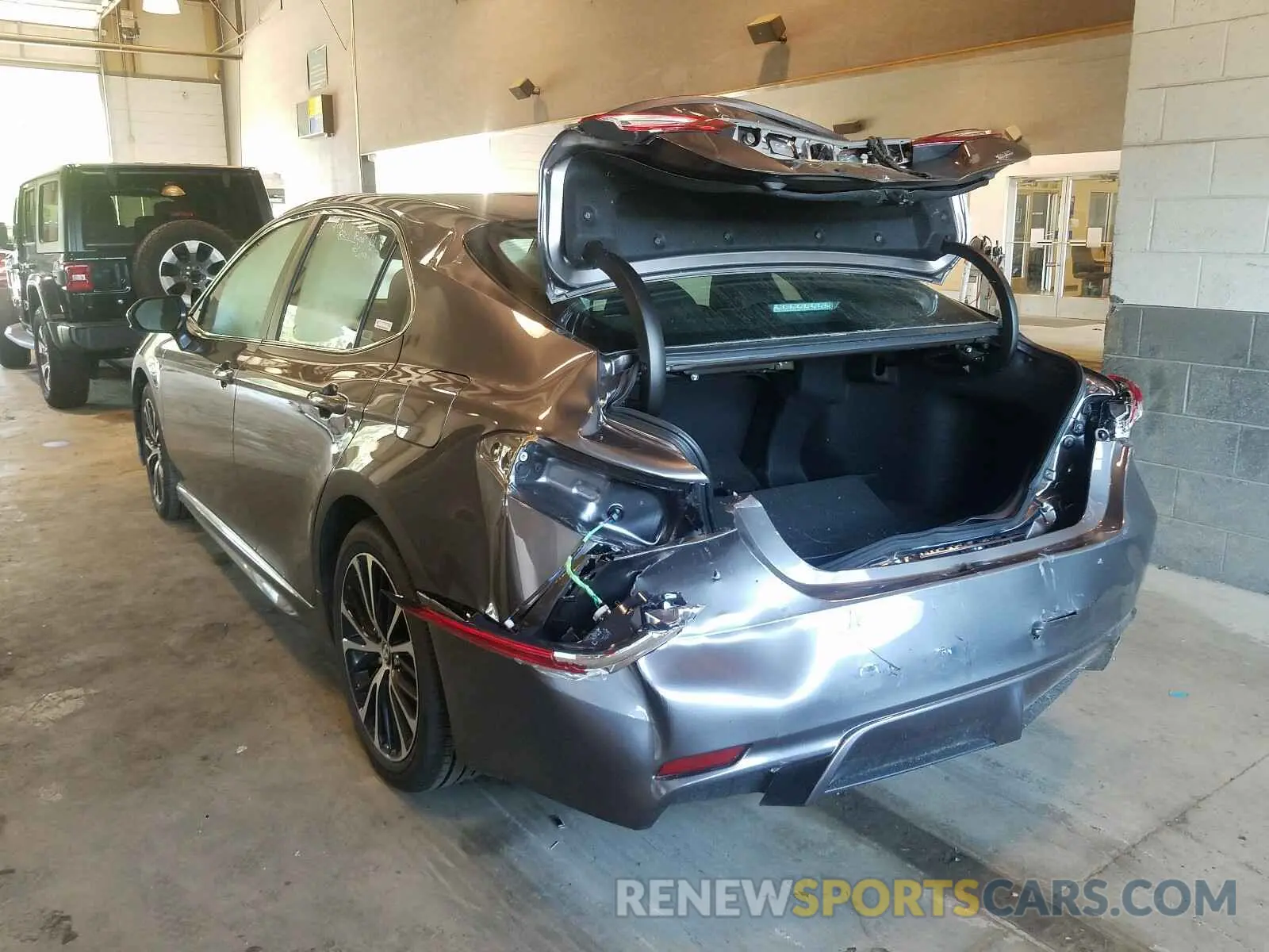 3 Photograph of a damaged car 4T1G11AK6LU346158 TOYOTA CAMRY 2020