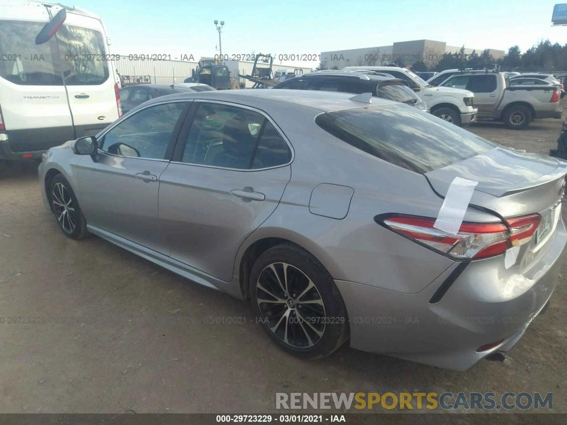 3 Photograph of a damaged car 4T1G11AK6LU346919 TOYOTA CAMRY 2020
