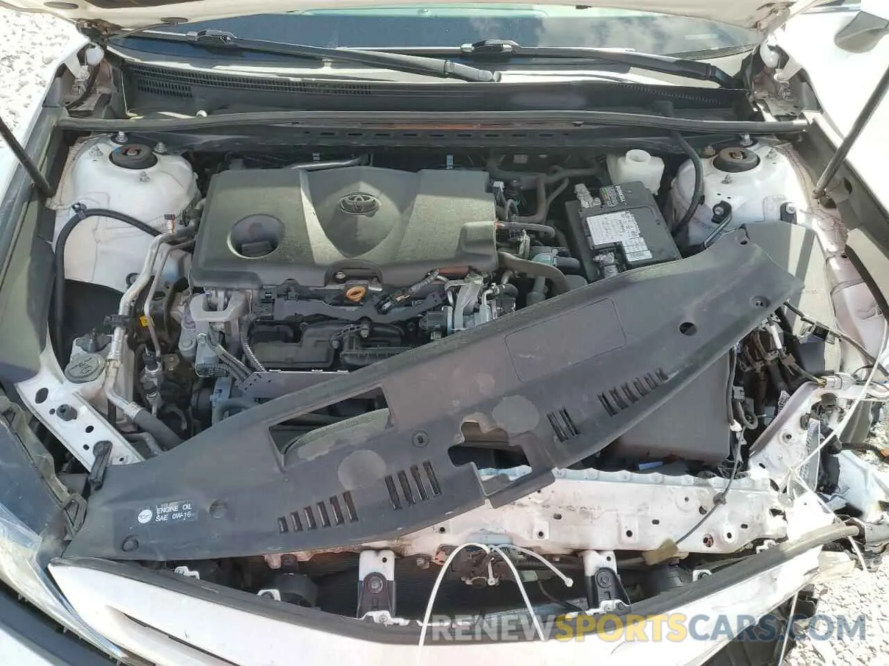 11 Photograph of a damaged car 4T1G11AK6LU348654 TOYOTA CAMRY 2020