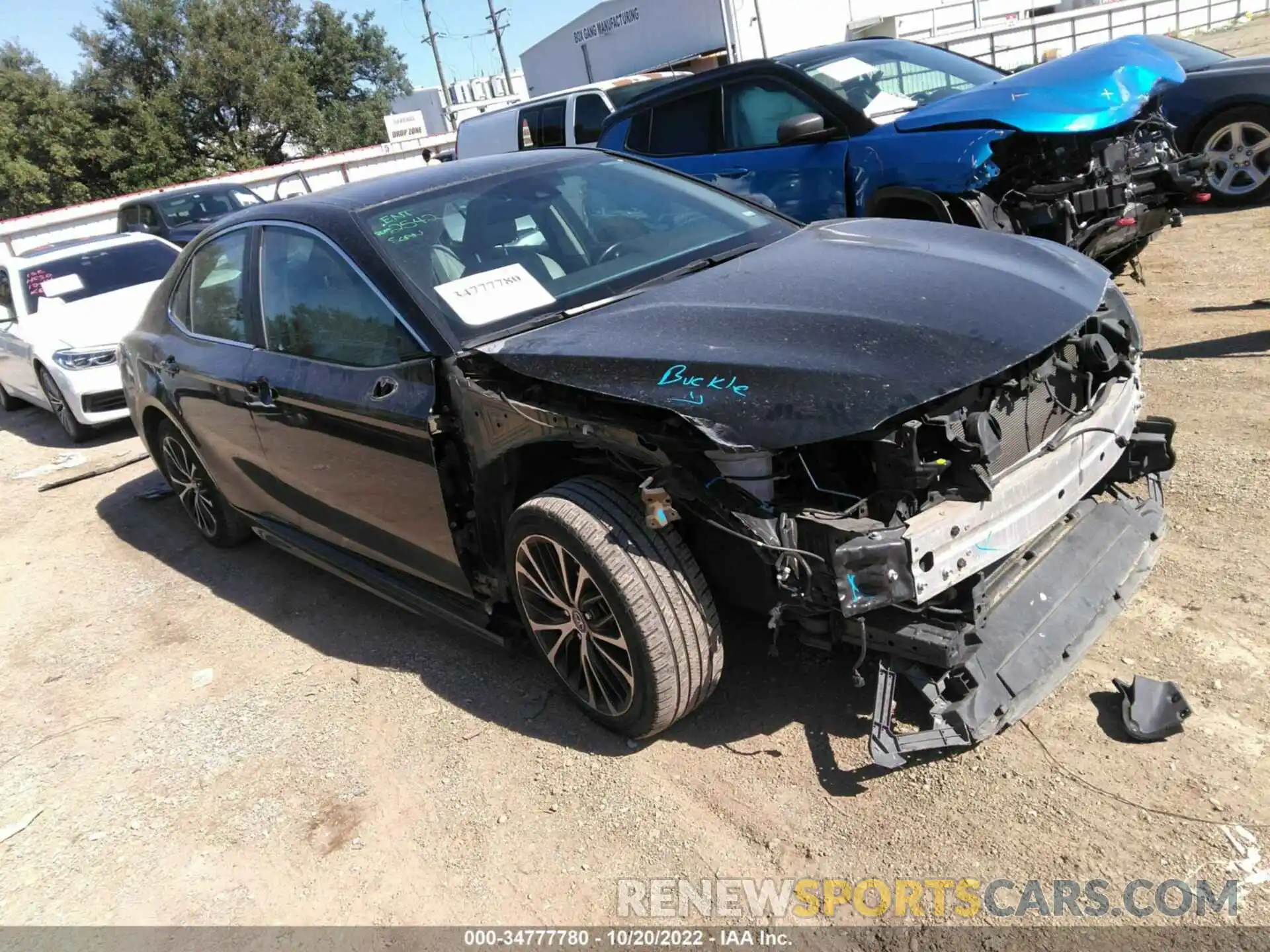 1 Photograph of a damaged car 4T1G11AK6LU351960 TOYOTA CAMRY 2020