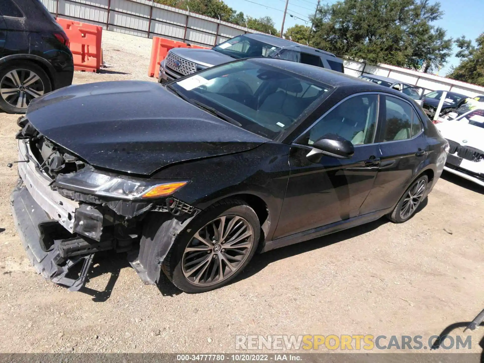 2 Photograph of a damaged car 4T1G11AK6LU351960 TOYOTA CAMRY 2020