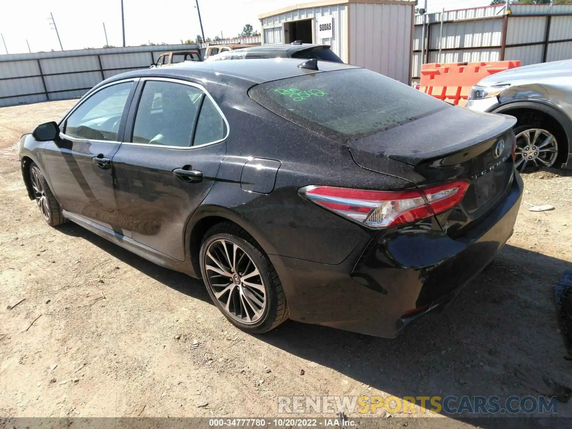 3 Photograph of a damaged car 4T1G11AK6LU351960 TOYOTA CAMRY 2020