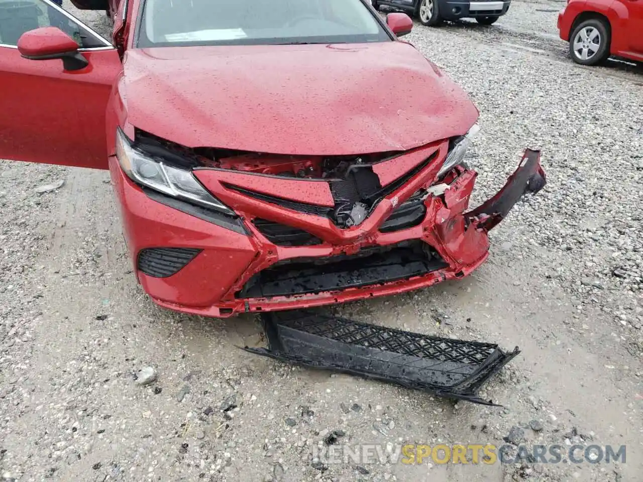 9 Photograph of a damaged car 4T1G11AK6LU364059 TOYOTA CAMRY 2020