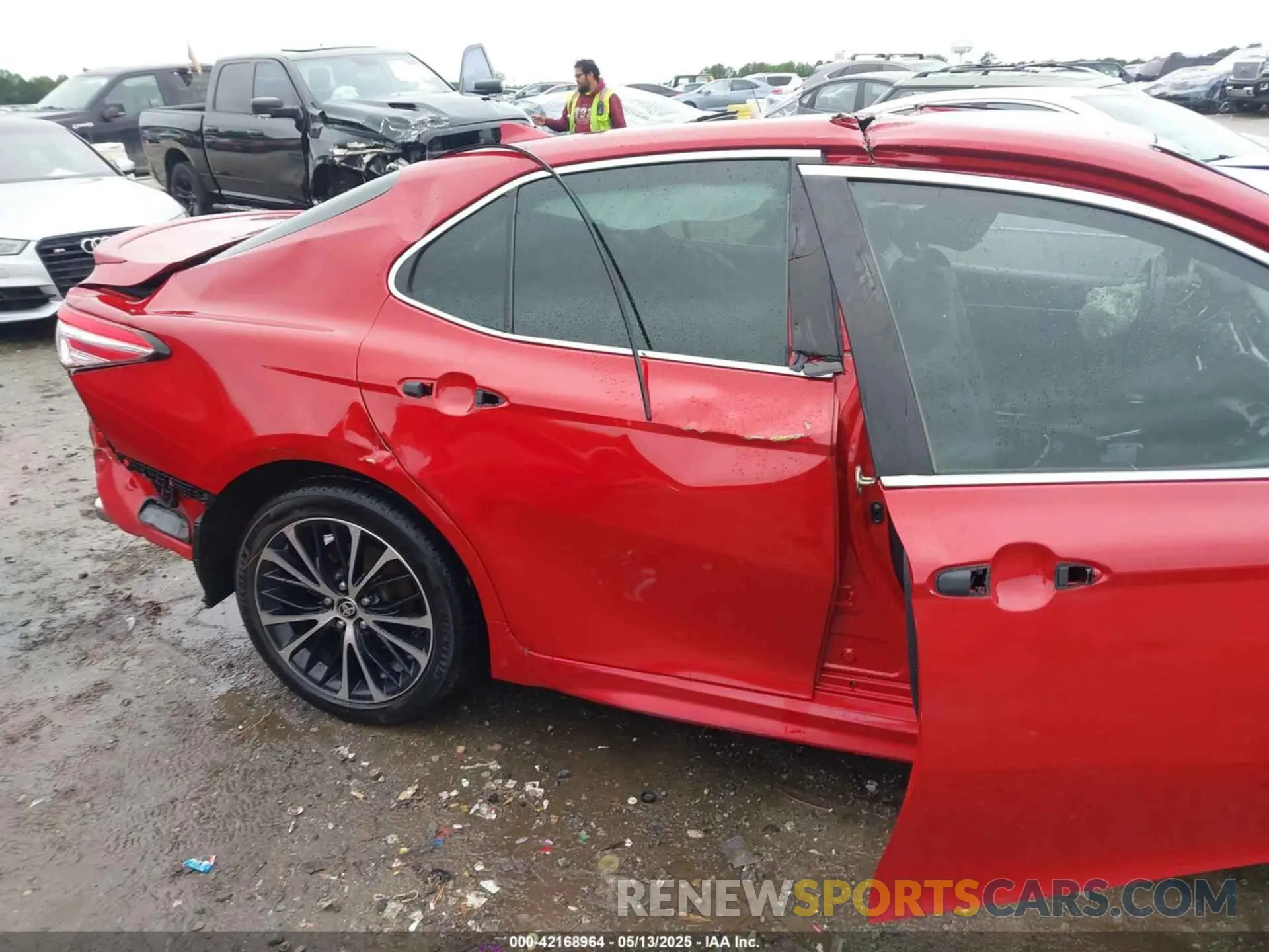12 Photograph of a damaged car 4T1G11AK6LU374400 TOYOTA CAMRY 2020