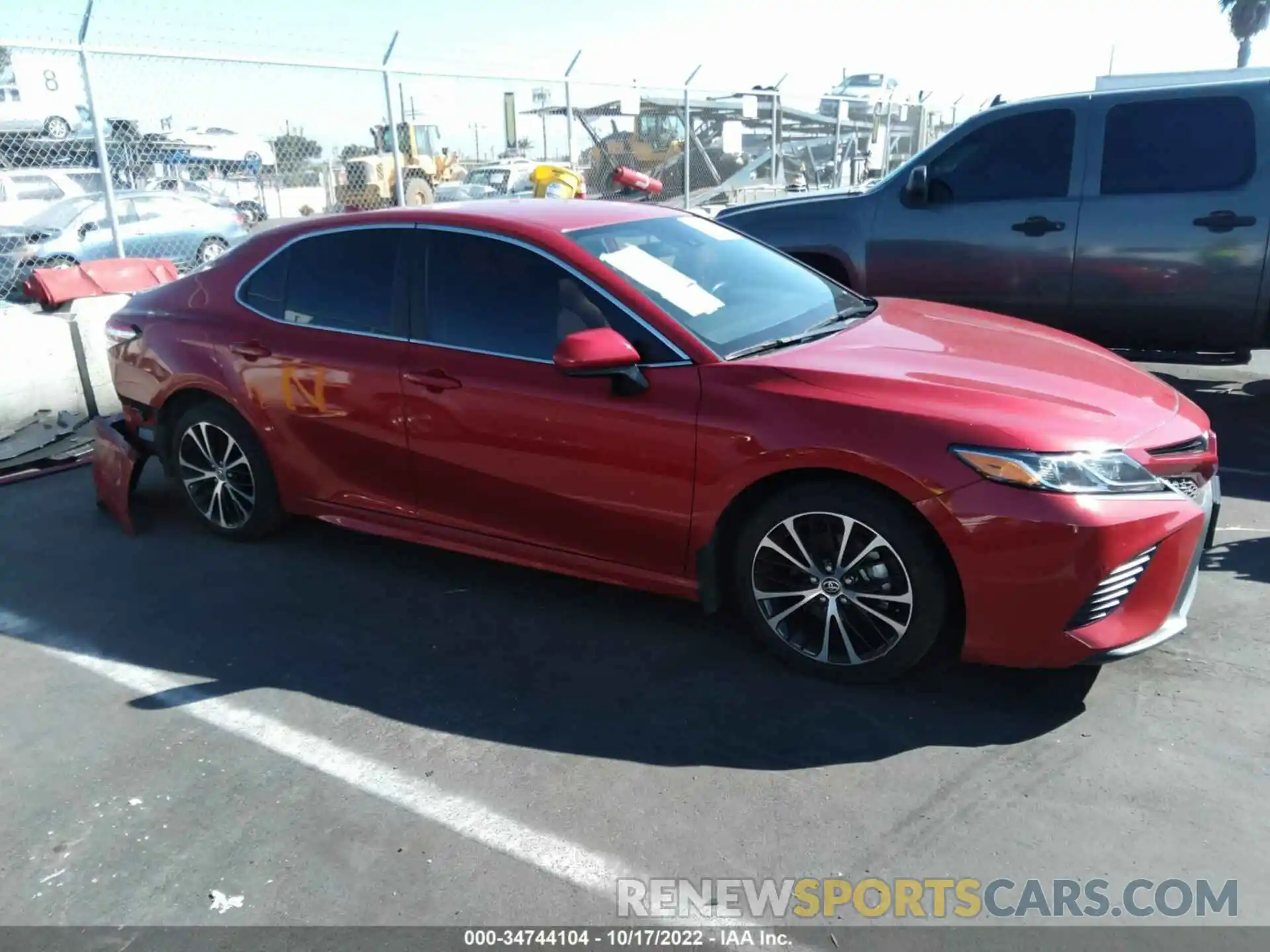 1 Photograph of a damaged car 4T1G11AK6LU379290 TOYOTA CAMRY 2020