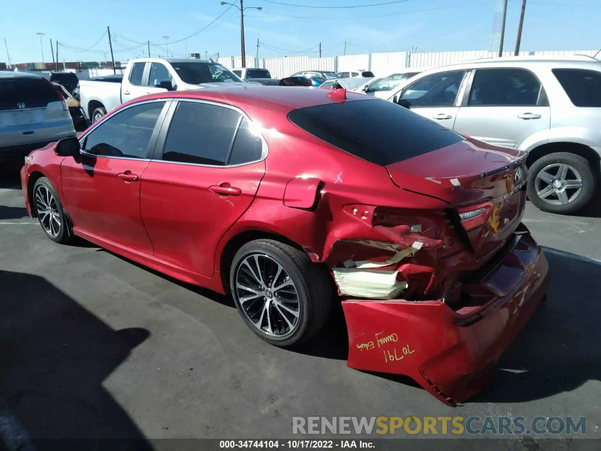 3 Photograph of a damaged car 4T1G11AK6LU379290 TOYOTA CAMRY 2020