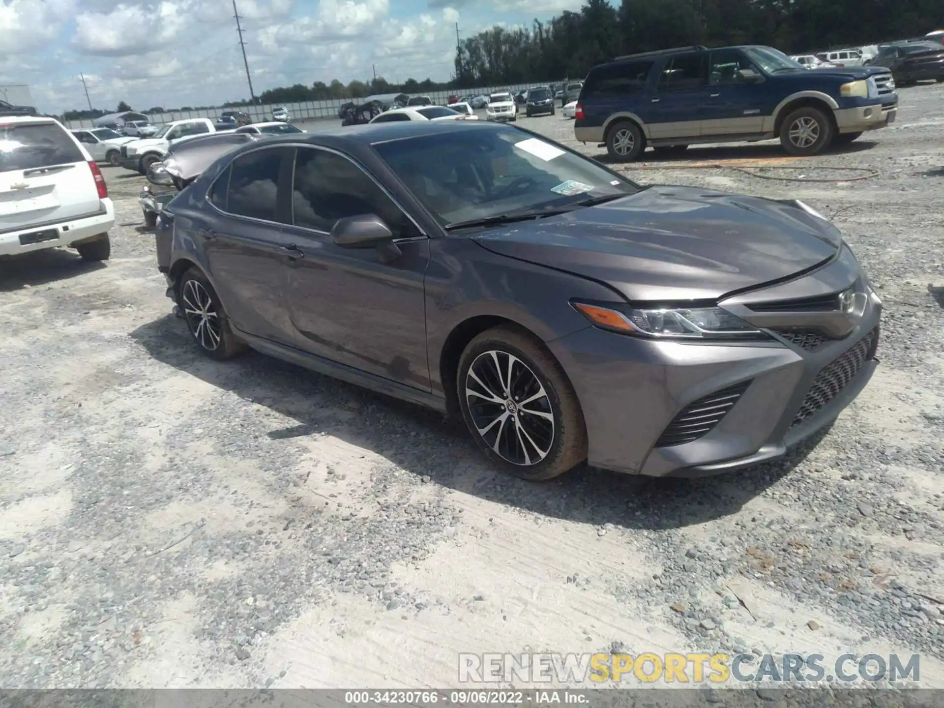 1 Photograph of a damaged car 4T1G11AK6LU382206 TOYOTA CAMRY 2020