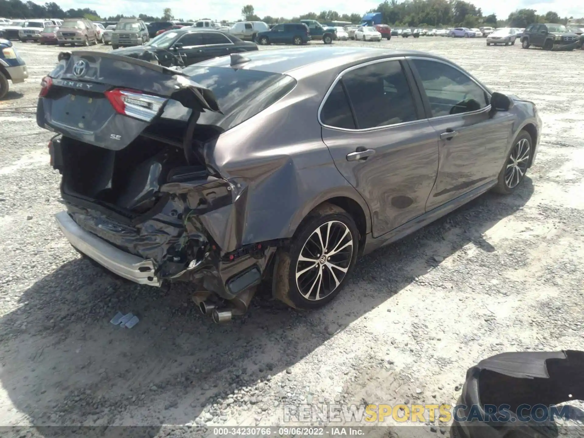 4 Photograph of a damaged car 4T1G11AK6LU382206 TOYOTA CAMRY 2020