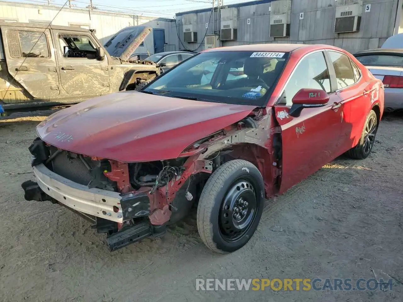 1 Photograph of a damaged car 4T1G11AK6LU395120 TOYOTA CAMRY 2020