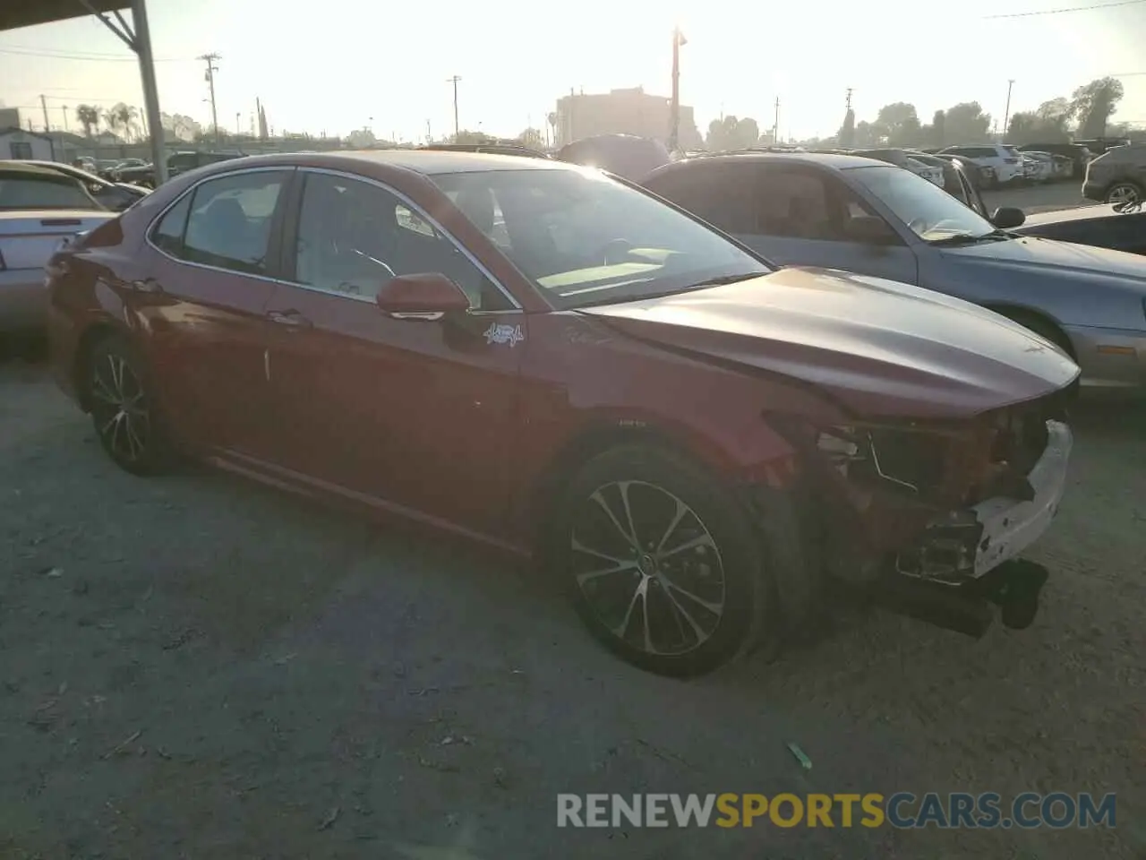 4 Photograph of a damaged car 4T1G11AK6LU395120 TOYOTA CAMRY 2020
