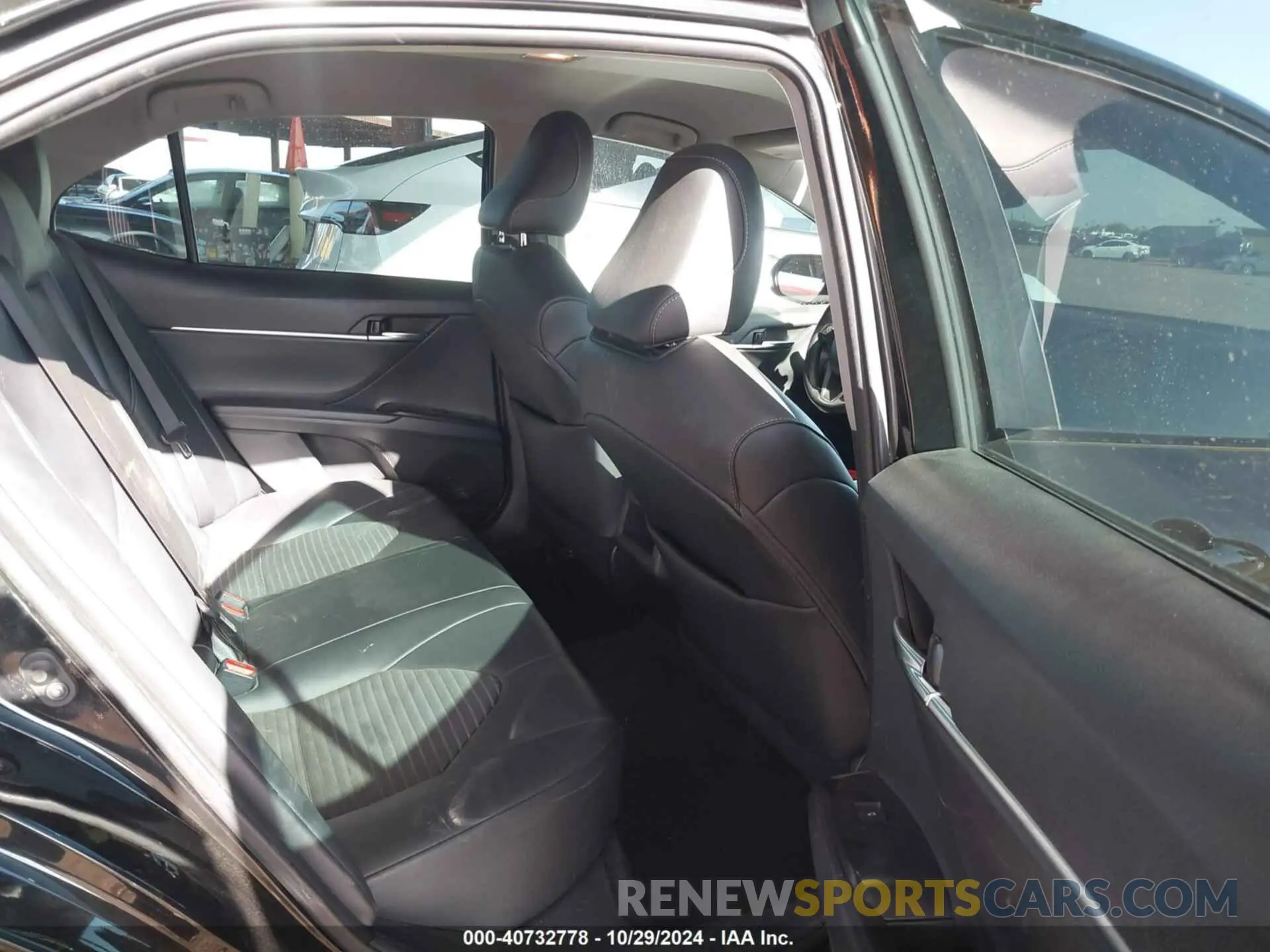 8 Photograph of a damaged car 4T1G11AK6LU399328 TOYOTA CAMRY 2020