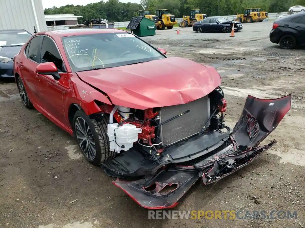 1 Photograph of a damaged car 4T1G11AK6LU400705 TOYOTA CAMRY 2020