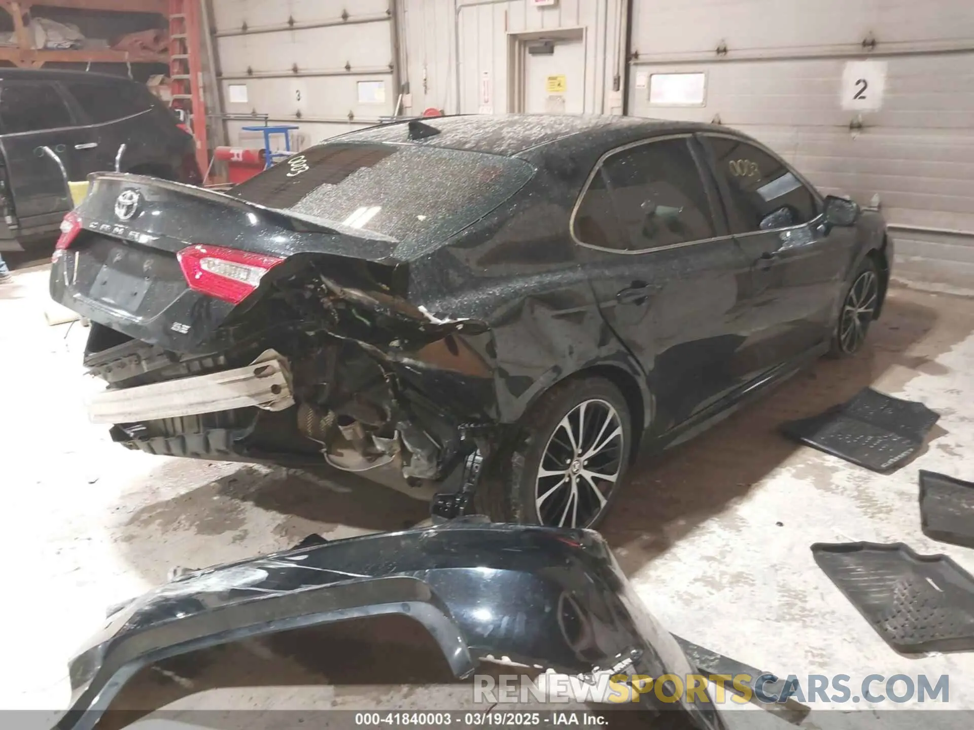 4 Photograph of a damaged car 4T1G11AK6LU505034 TOYOTA CAMRY 2020