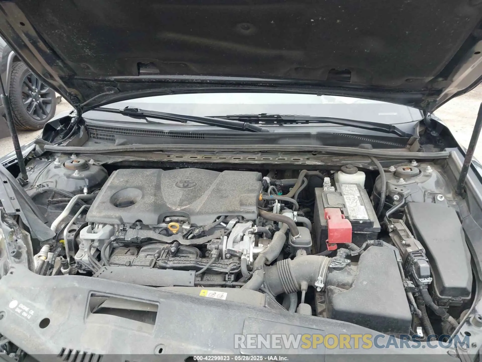 10 Photograph of a damaged car 4T1G11AK6LU505986 TOYOTA CAMRY 2020