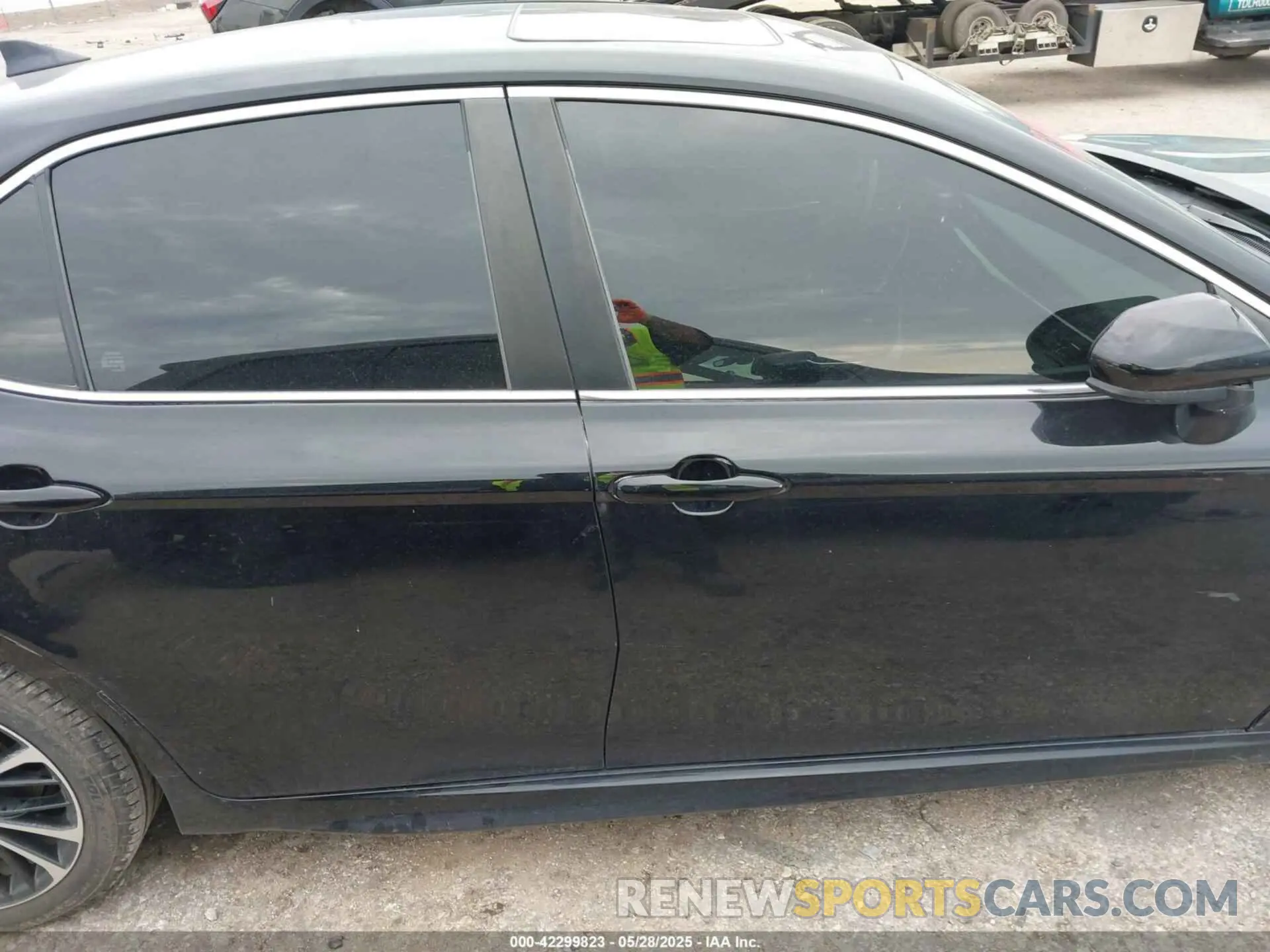 13 Photograph of a damaged car 4T1G11AK6LU505986 TOYOTA CAMRY 2020