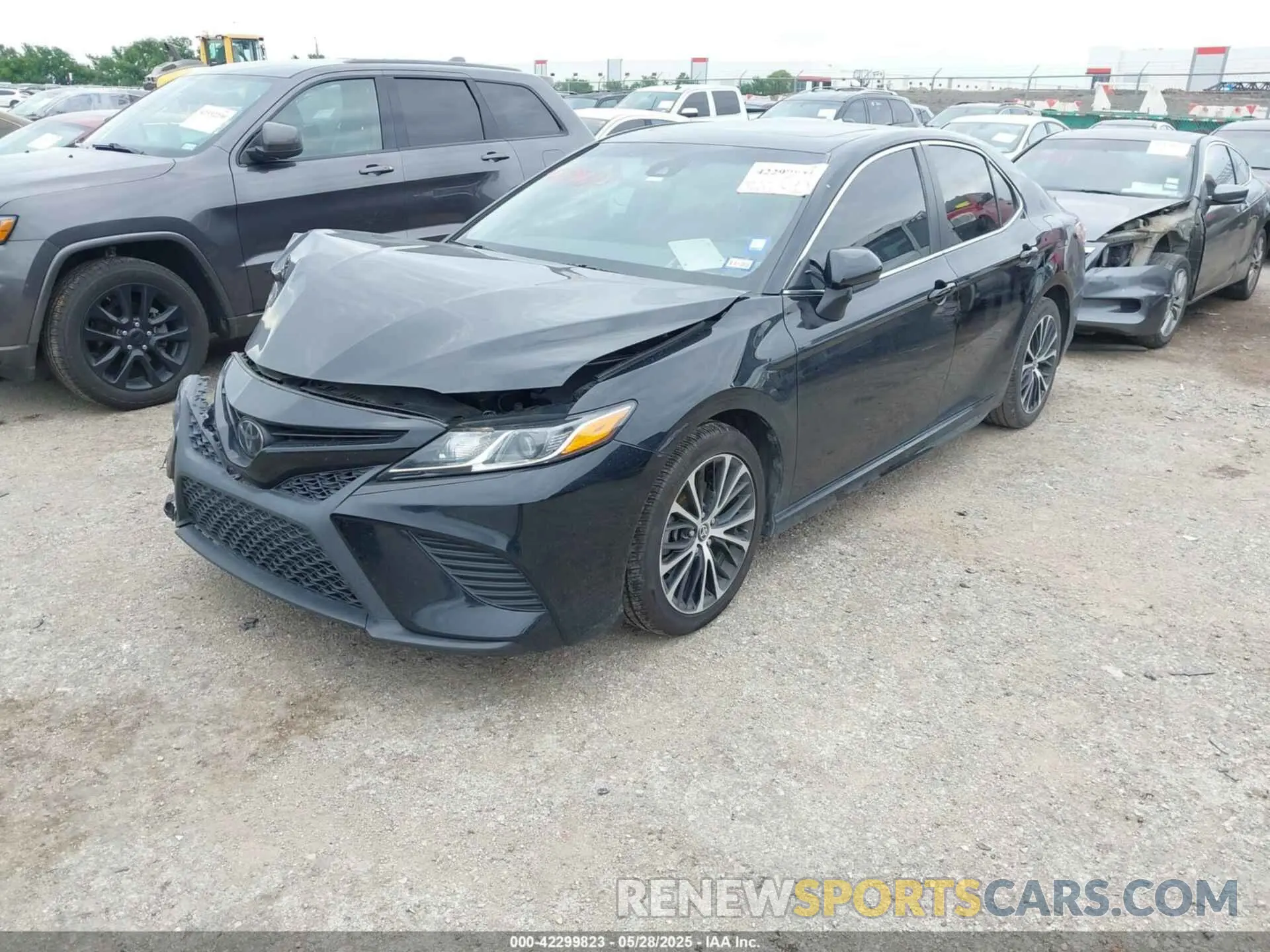 2 Photograph of a damaged car 4T1G11AK6LU505986 TOYOTA CAMRY 2020