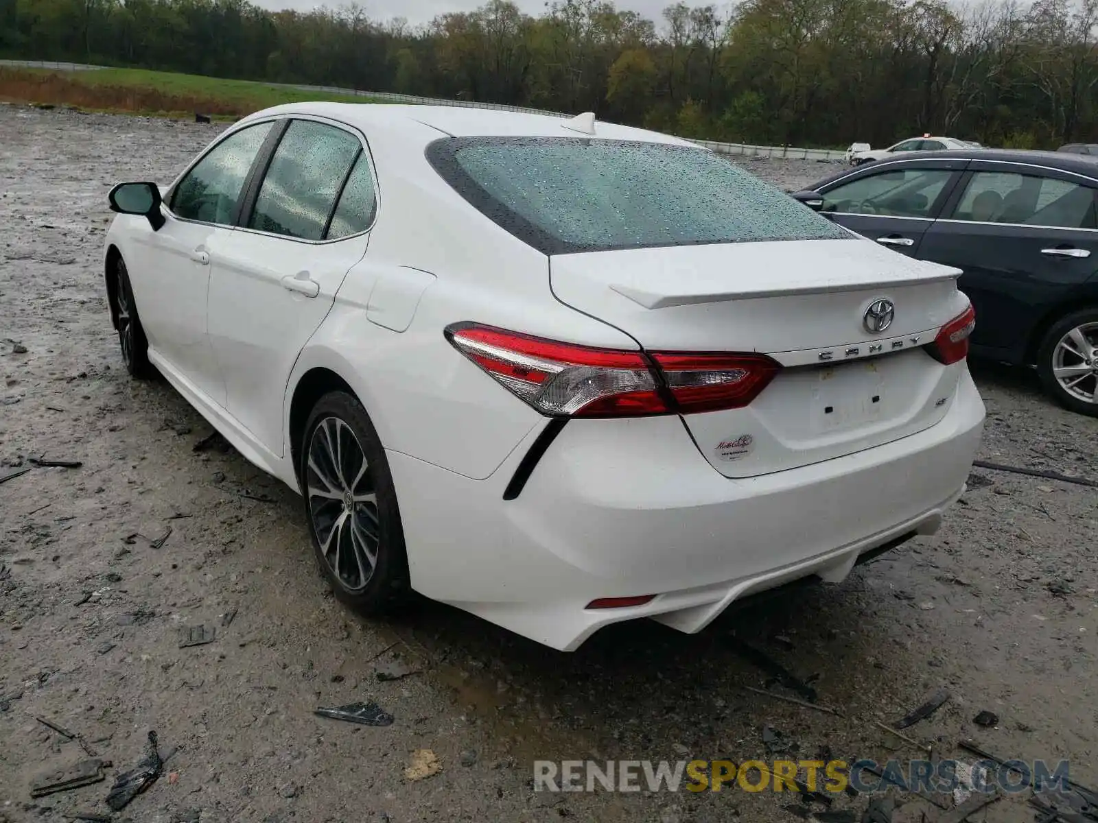 3 Photograph of a damaged car 4T1G11AK6LU508757 TOYOTA CAMRY 2020