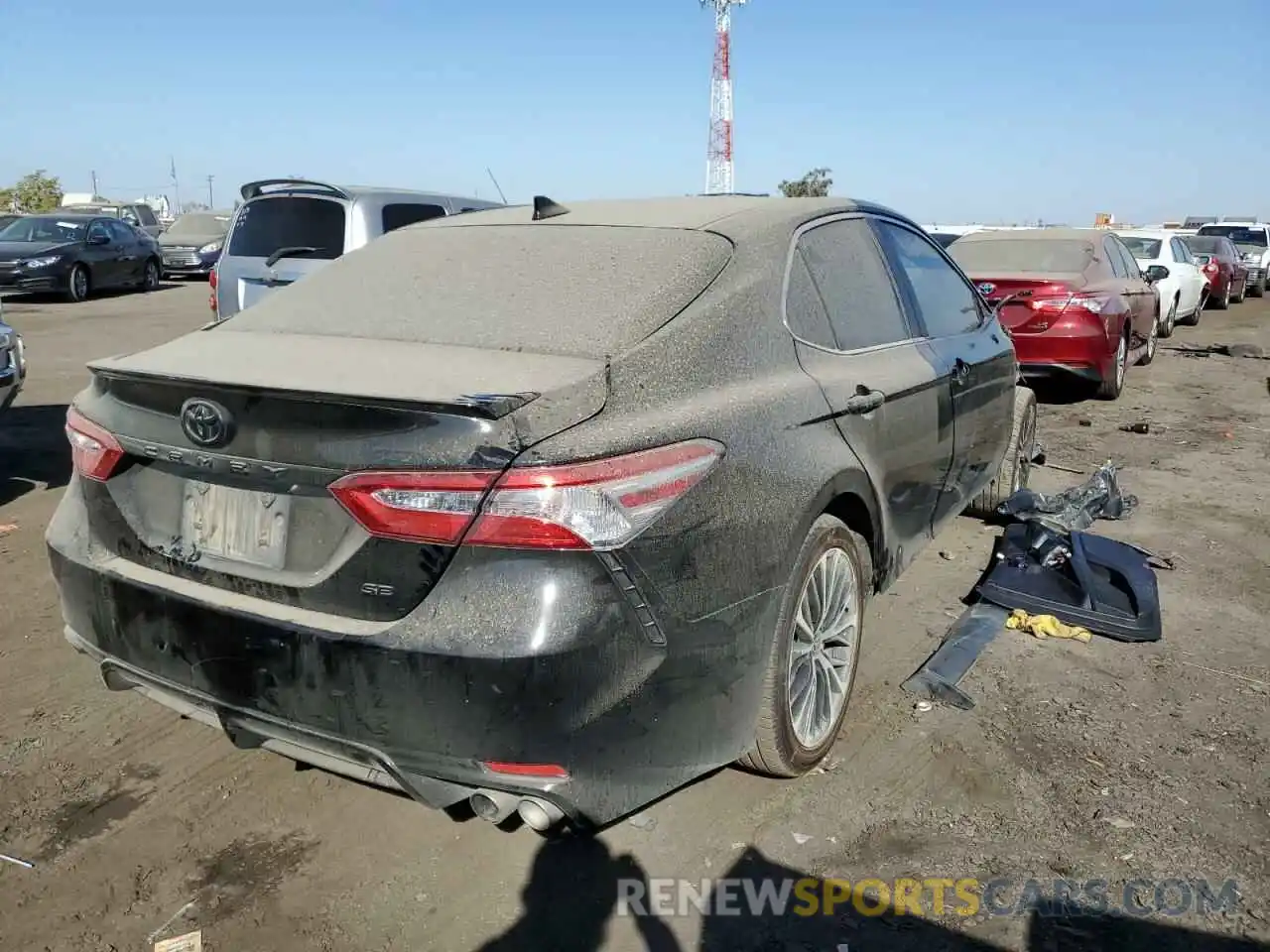 4 Photograph of a damaged car 4T1G11AK6LU509181 TOYOTA CAMRY 2020