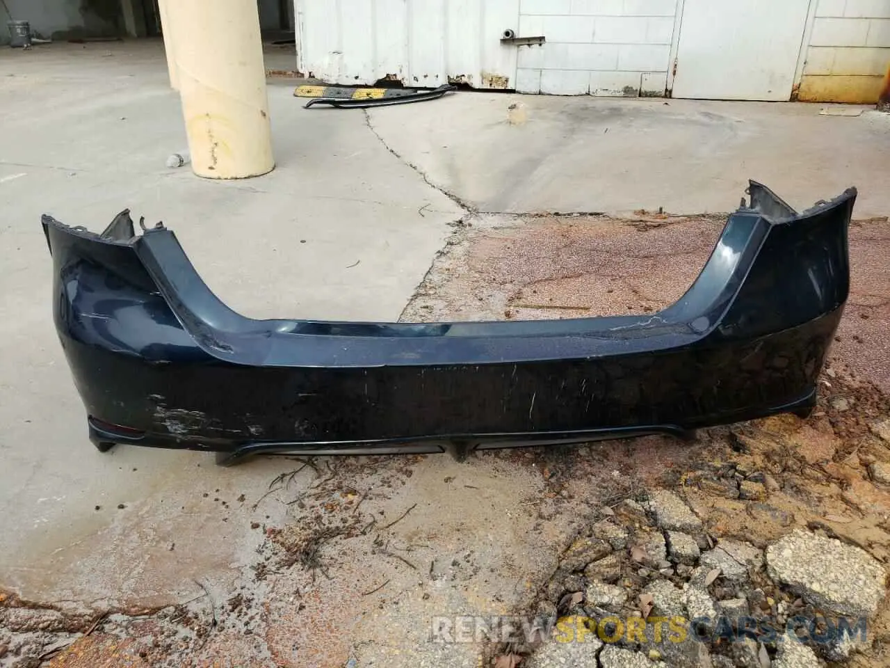 12 Photograph of a damaged car 4T1G11AK6LU509794 TOYOTA CAMRY 2020