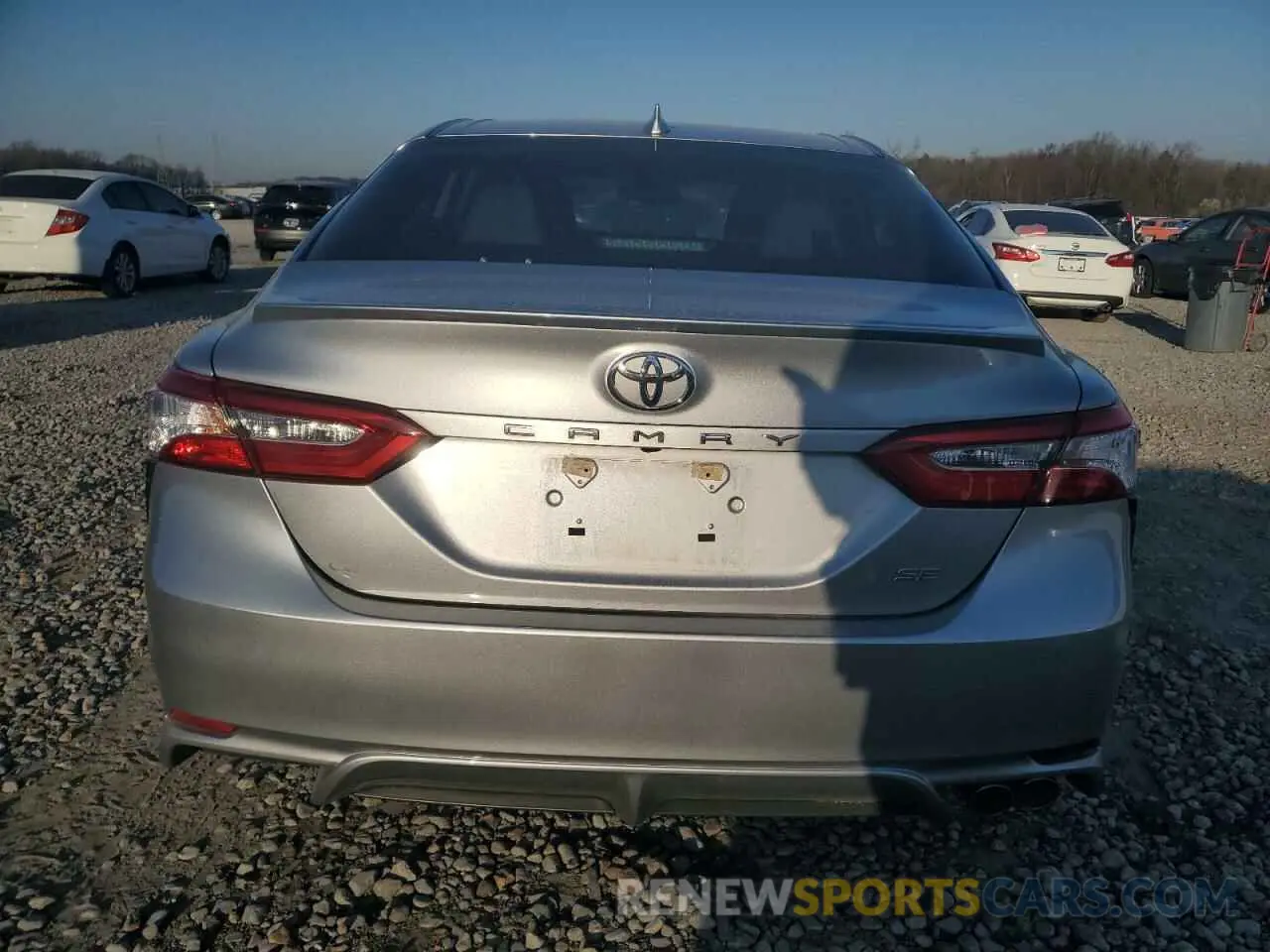 6 Photograph of a damaged car 4T1G11AK6LU510492 TOYOTA CAMRY 2020
