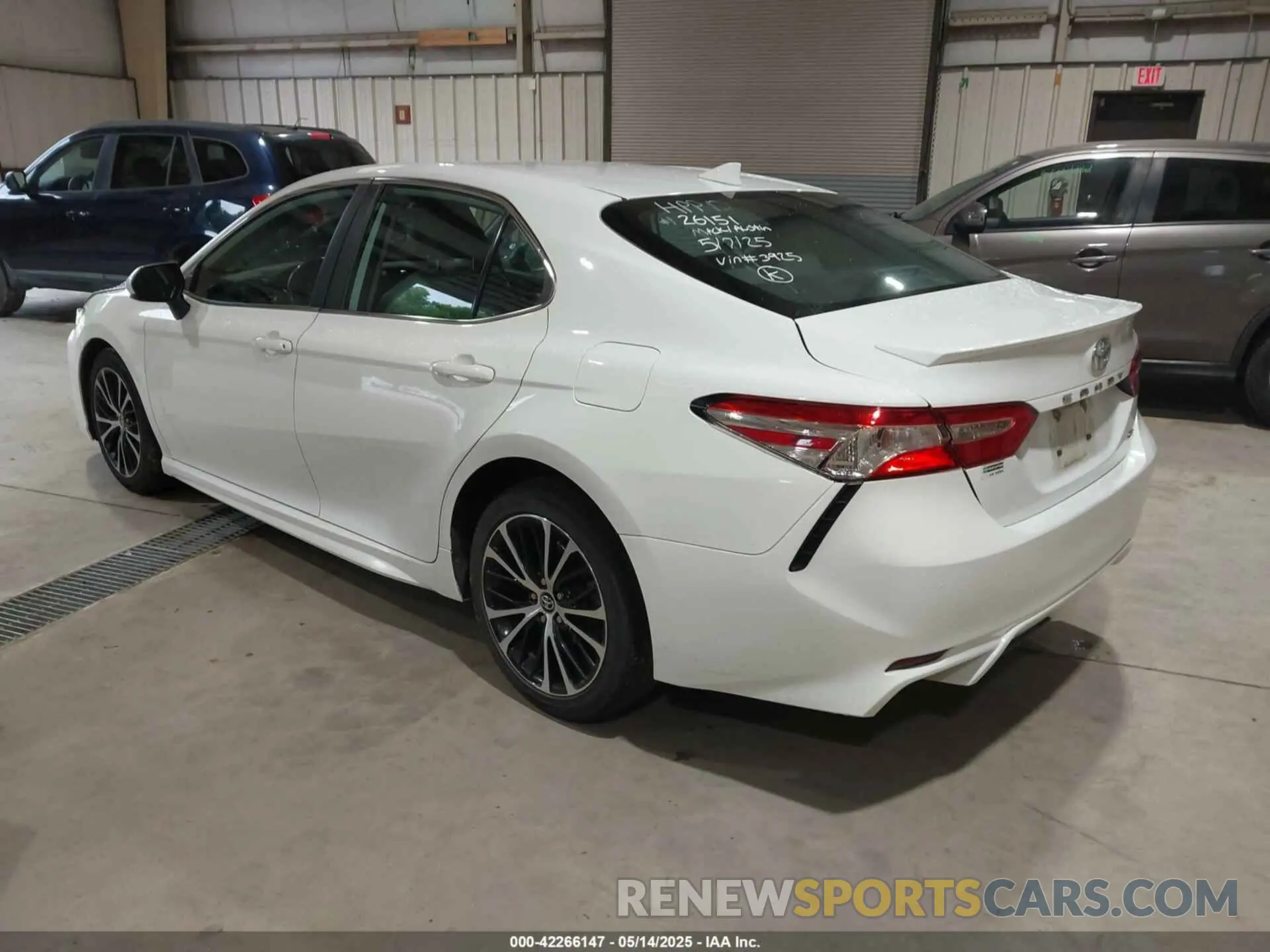 3 Photograph of a damaged car 4T1G11AK6LU873925 TOYOTA CAMRY 2020