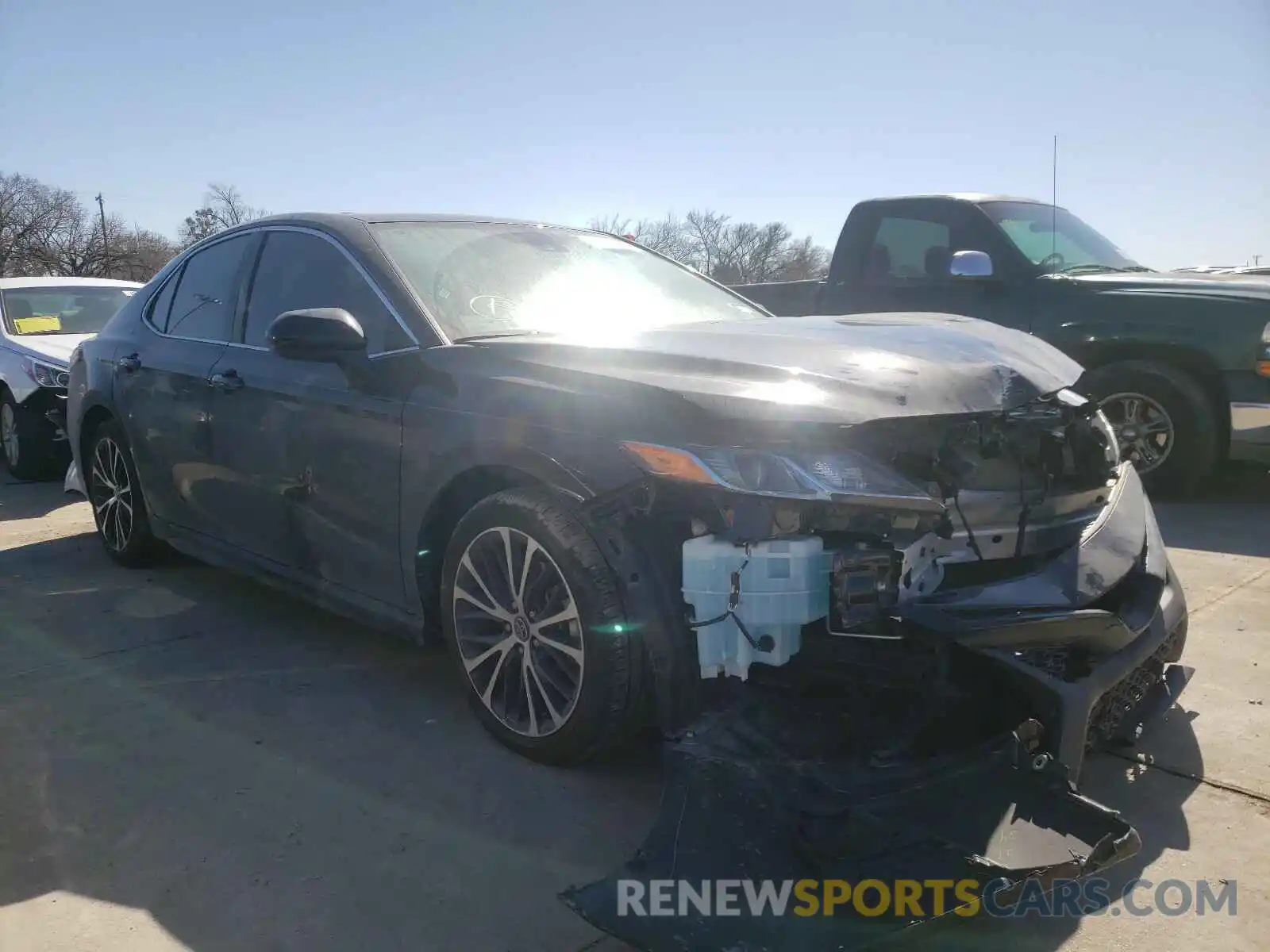 1 Photograph of a damaged car 4T1G11AK6LU885377 TOYOTA CAMRY 2020