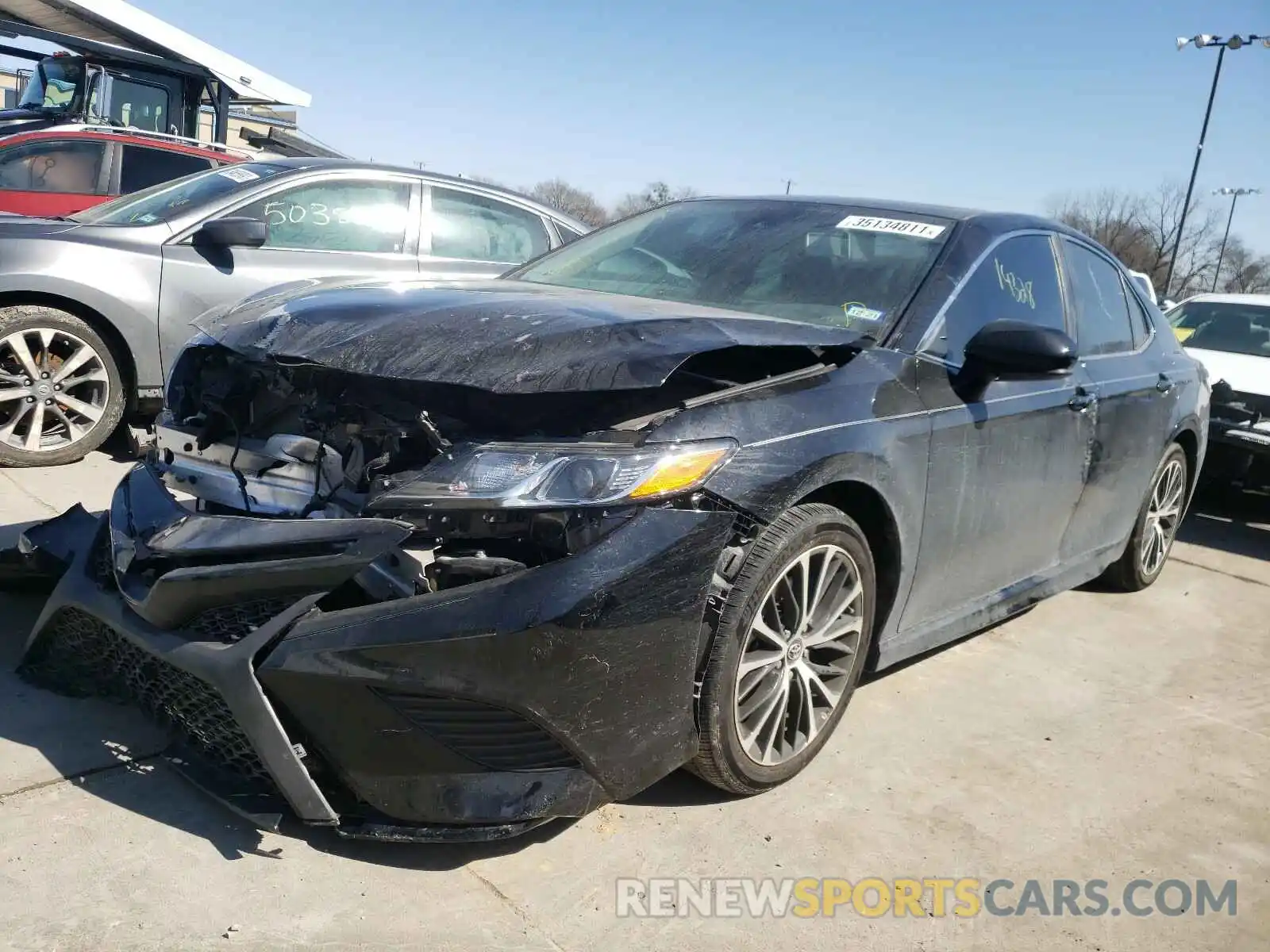 2 Photograph of a damaged car 4T1G11AK6LU885377 TOYOTA CAMRY 2020