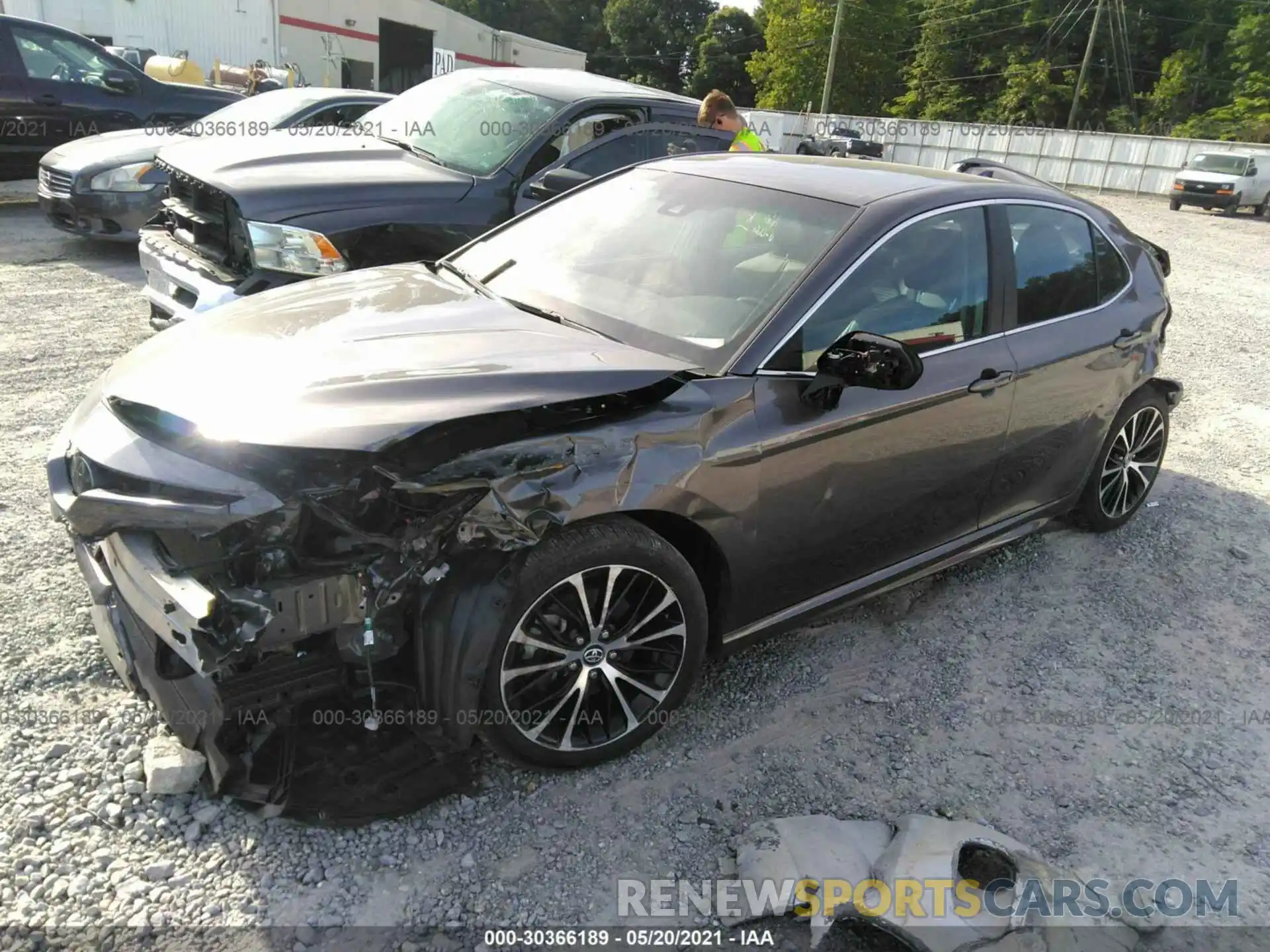 2 Photograph of a damaged car 4T1G11AK6LU886660 TOYOTA CAMRY 2020