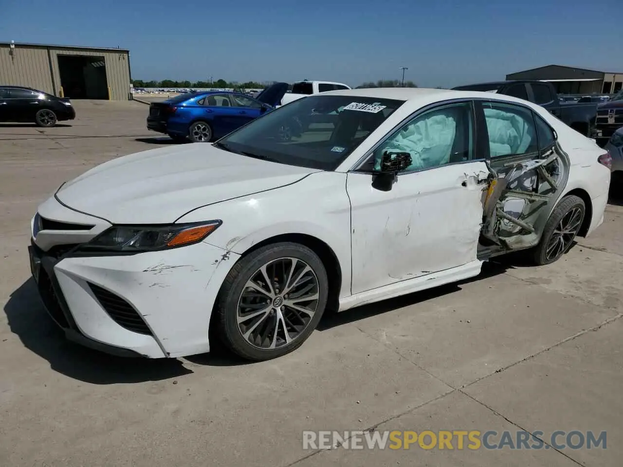 1 Photograph of a damaged car 4T1G11AK6LU891597 TOYOTA CAMRY 2020