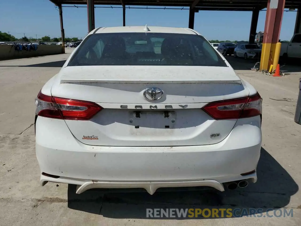 6 Photograph of a damaged car 4T1G11AK6LU891597 TOYOTA CAMRY 2020