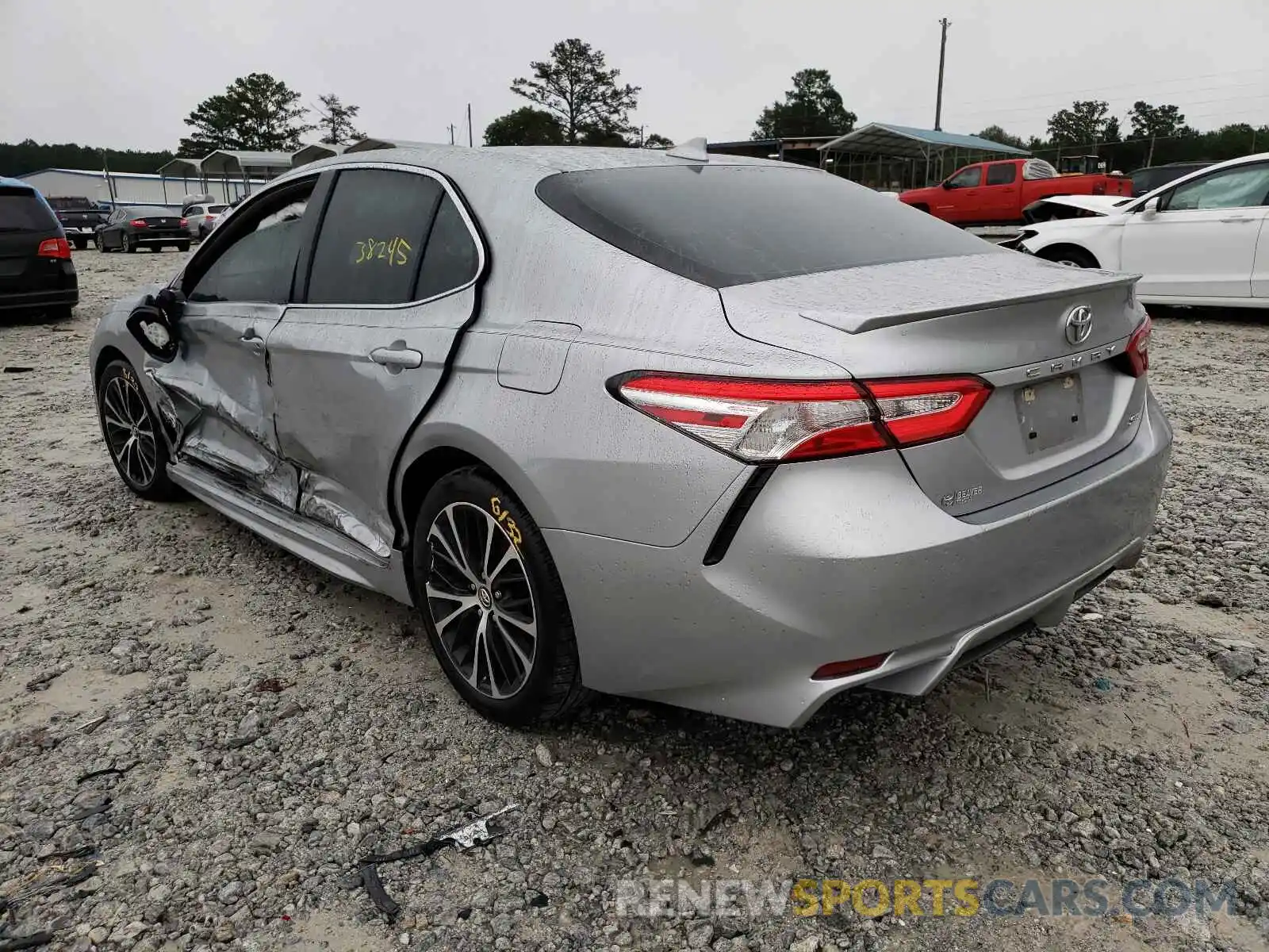 3 Photograph of a damaged car 4T1G11AK6LU899991 TOYOTA CAMRY 2020