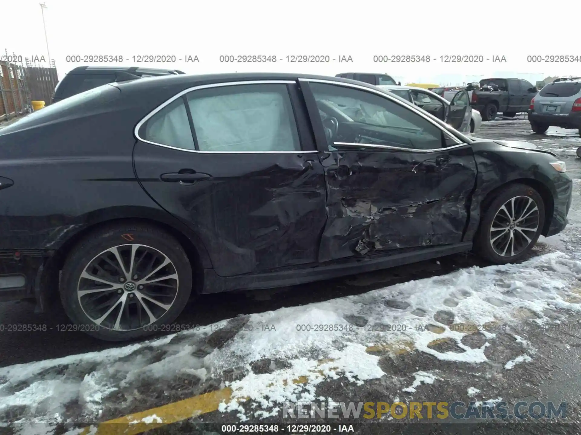 6 Photograph of a damaged car 4T1G11AK6LU909287 TOYOTA CAMRY 2020