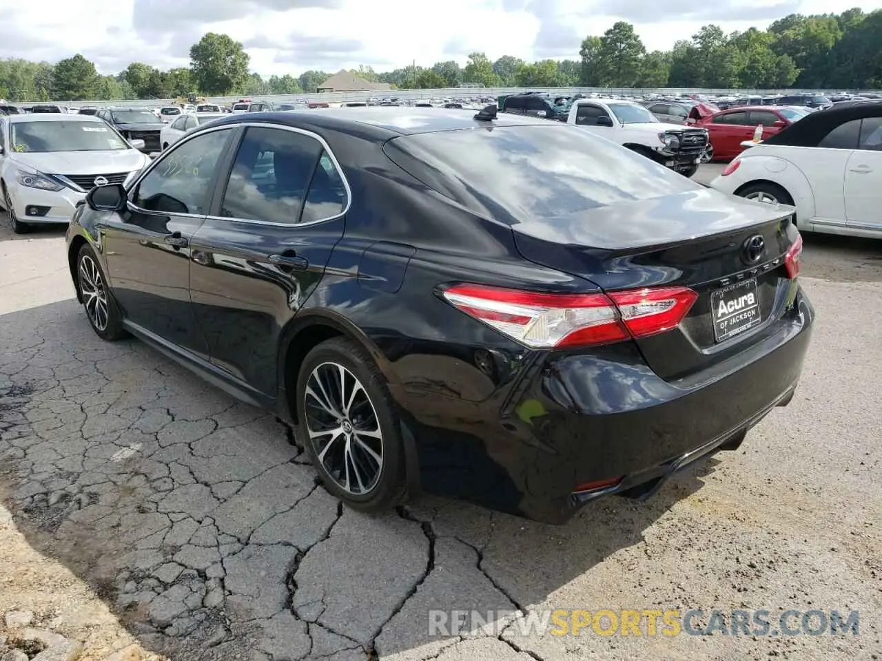 3 Photograph of a damaged car 4T1G11AK6LU915834 TOYOTA CAMRY 2020
