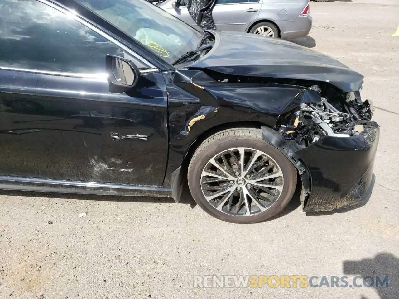 9 Photograph of a damaged car 4T1G11AK6LU915834 TOYOTA CAMRY 2020