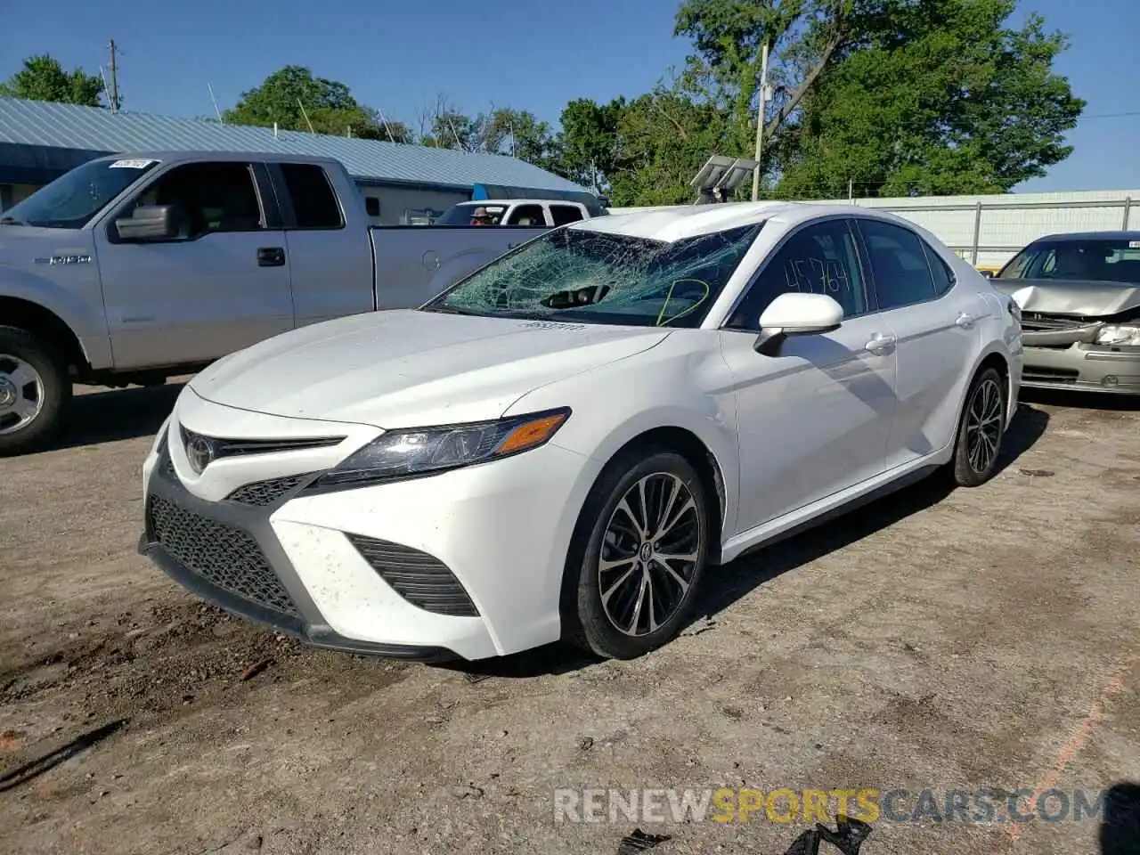 2 Photograph of a damaged car 4T1G11AK6LU921326 TOYOTA CAMRY 2020