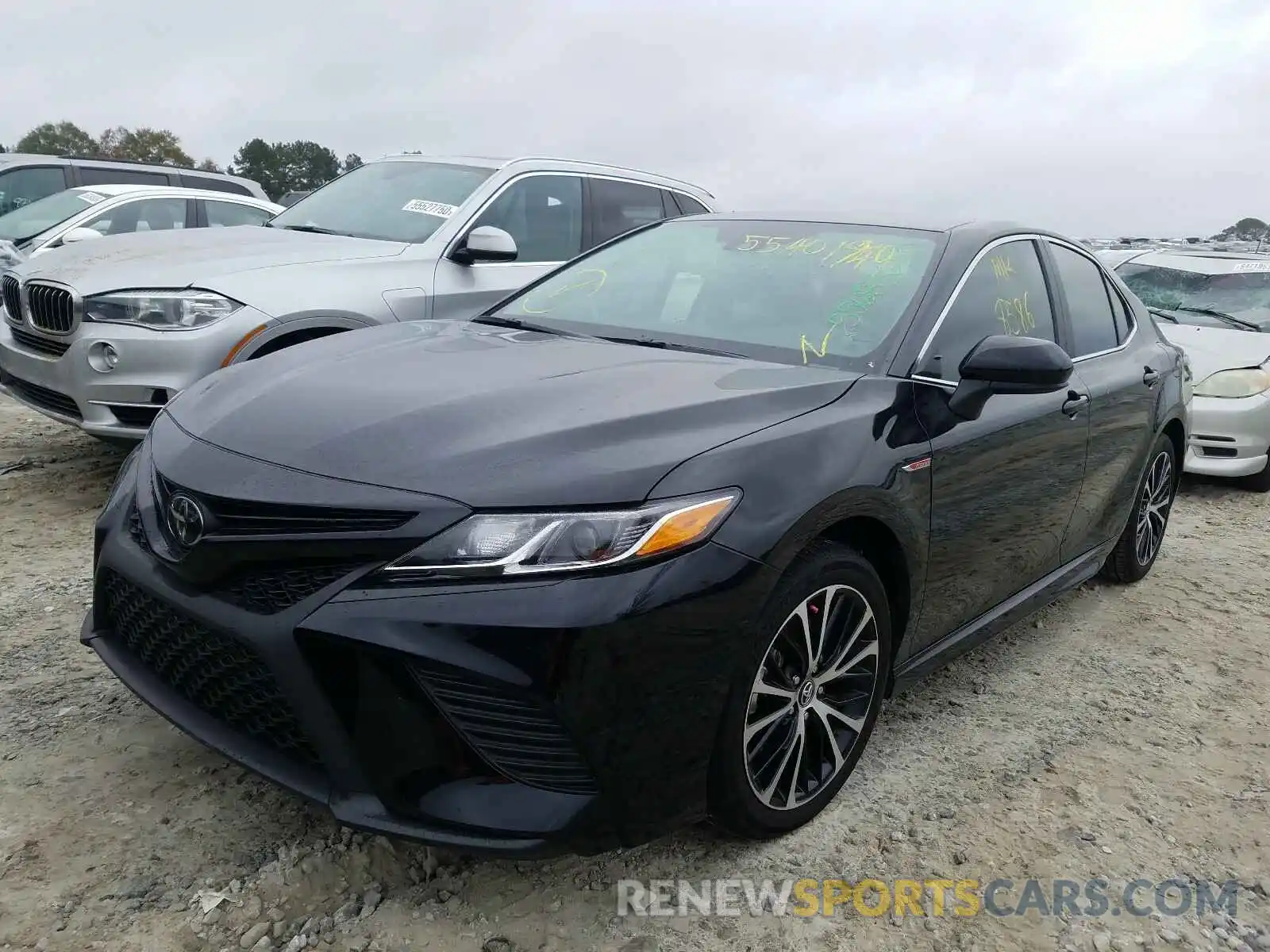 2 Photograph of a damaged car 4T1G11AK6LU924503 TOYOTA CAMRY 2020