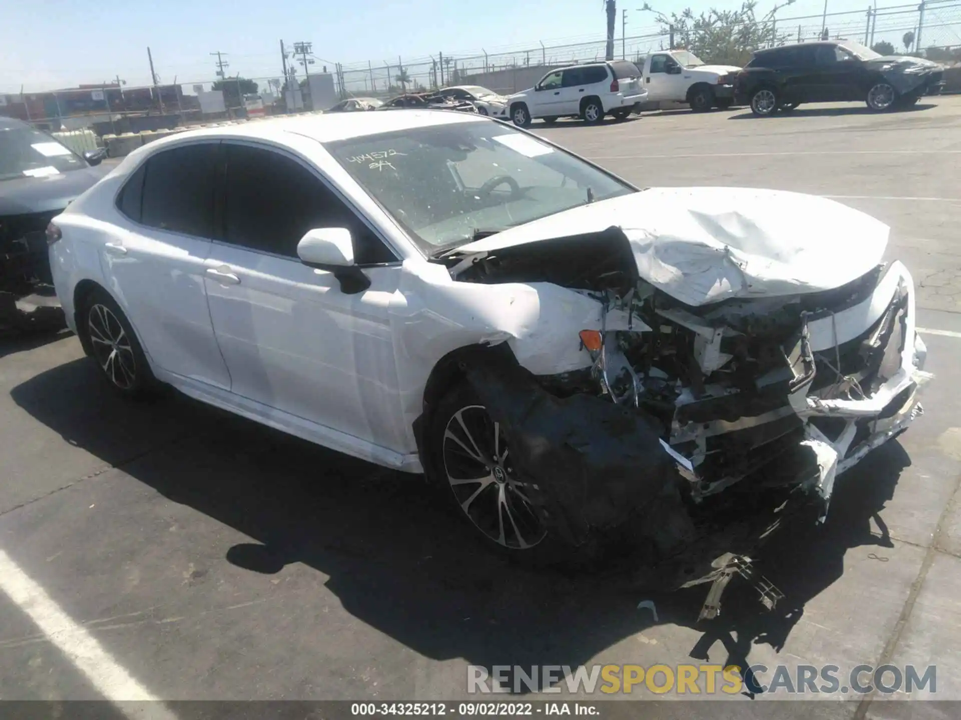 1 Photograph of a damaged car 4T1G11AK6LU925358 TOYOTA CAMRY 2020