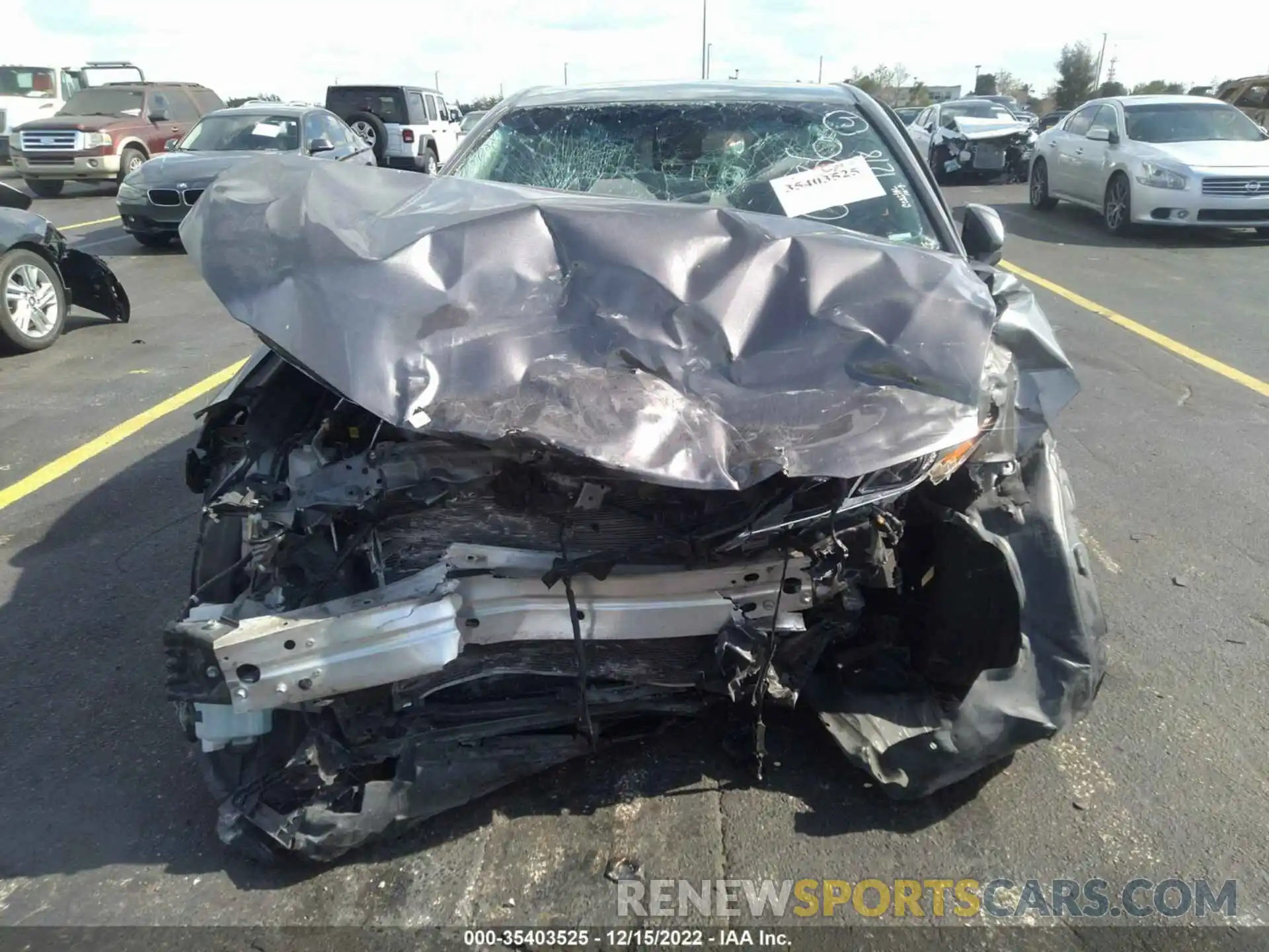 6 Photograph of a damaged car 4T1G11AK6LU929636 TOYOTA CAMRY 2020