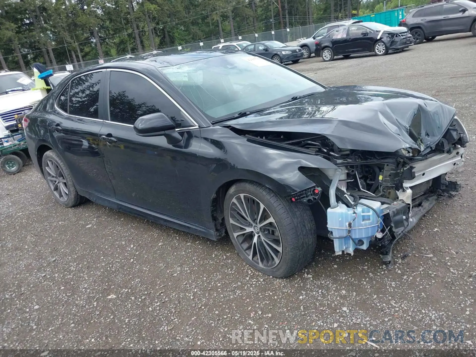 1 Photograph of a damaged car 4T1G11AK6LU936120 TOYOTA CAMRY 2020