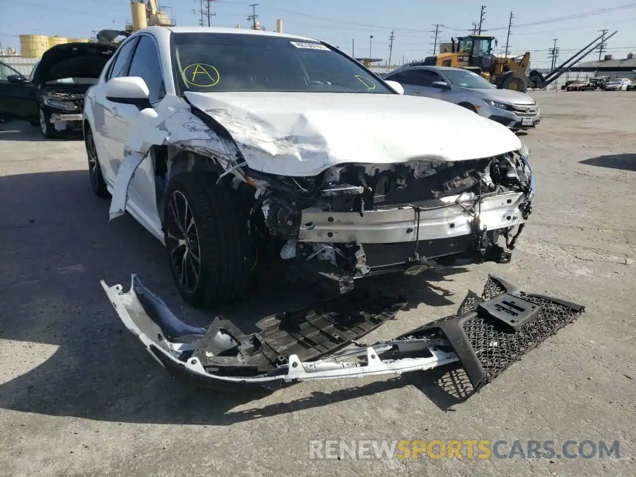 9 Photograph of a damaged car 4T1G11AK6LU949644 TOYOTA CAMRY 2020