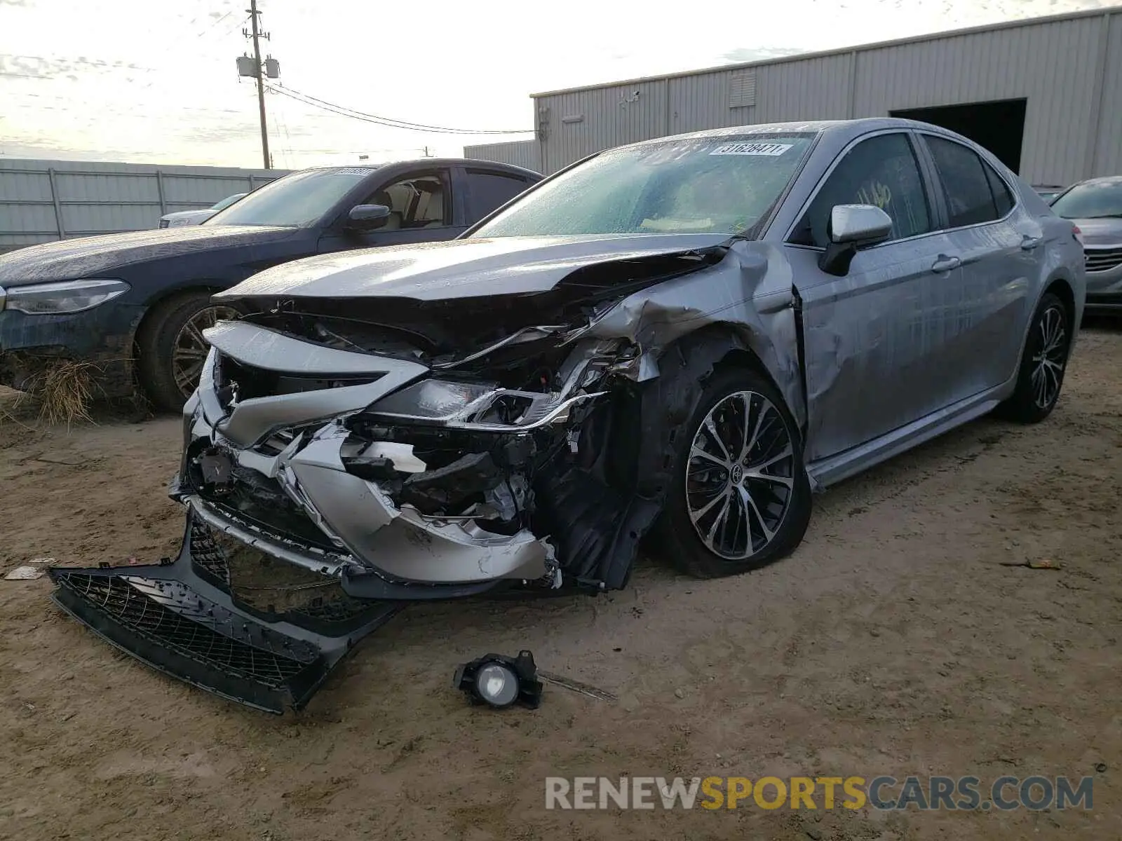 2 Photograph of a damaged car 4T1G11AK6LU951457 TOYOTA CAMRY 2020