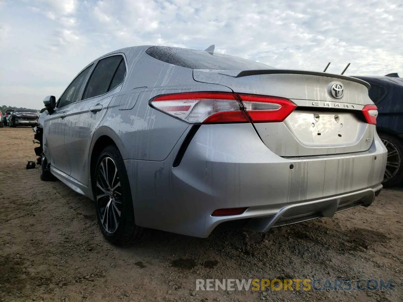 3 Photograph of a damaged car 4T1G11AK6LU951457 TOYOTA CAMRY 2020