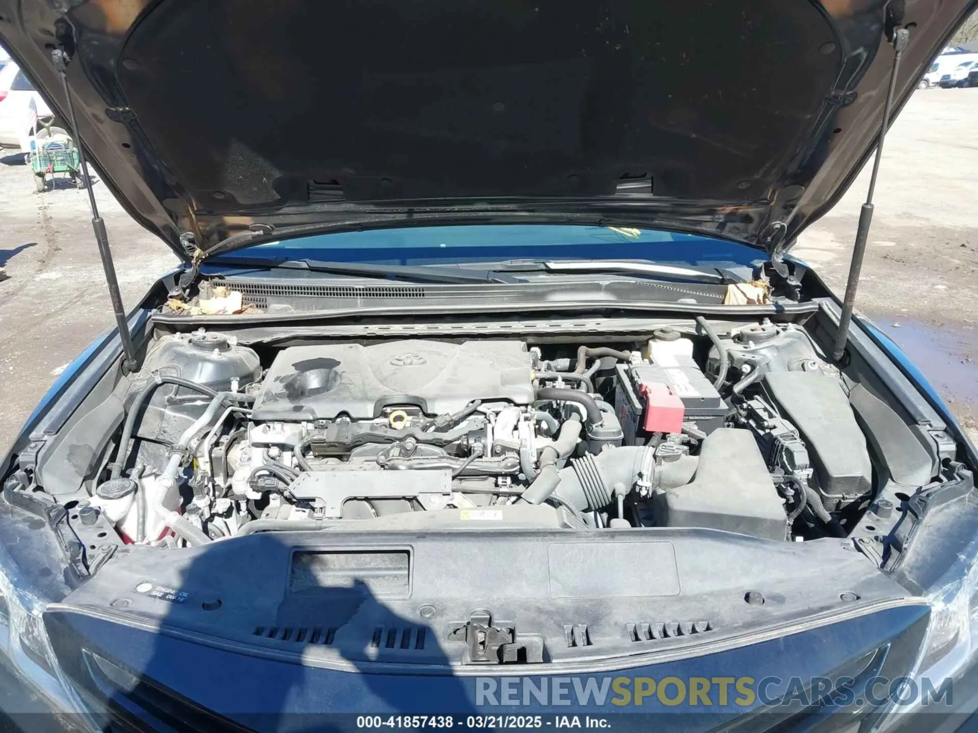 10 Photograph of a damaged car 4T1G11AK6LU953953 TOYOTA CAMRY 2020