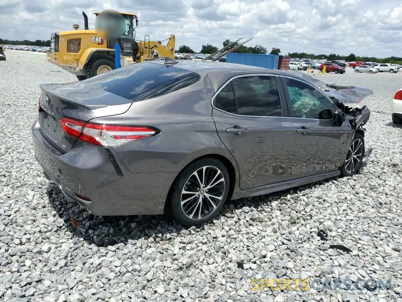 3 Photograph of a damaged car 4T1G11AK6LU969473 TOYOTA CAMRY 2020