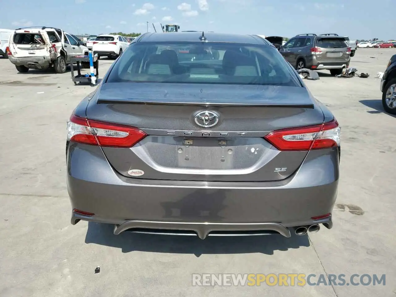 6 Photograph of a damaged car 4T1G11AK6LU970879 TOYOTA CAMRY 2020