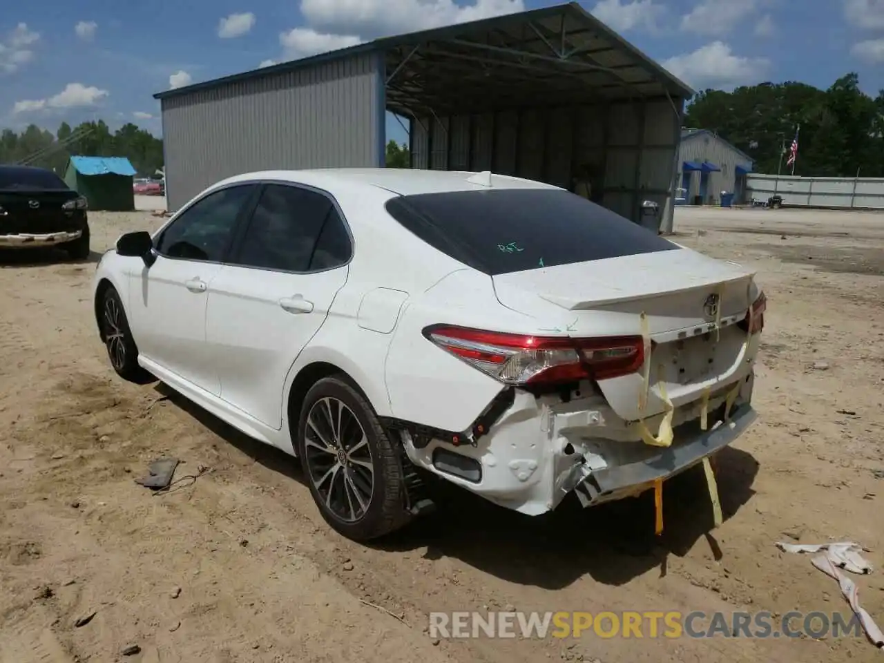 3 Photograph of a damaged car 4T1G11AK6LU972308 TOYOTA CAMRY 2020