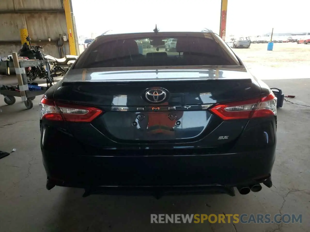 6 Photograph of a damaged car 4T1G11AK6LU972549 TOYOTA CAMRY 2020